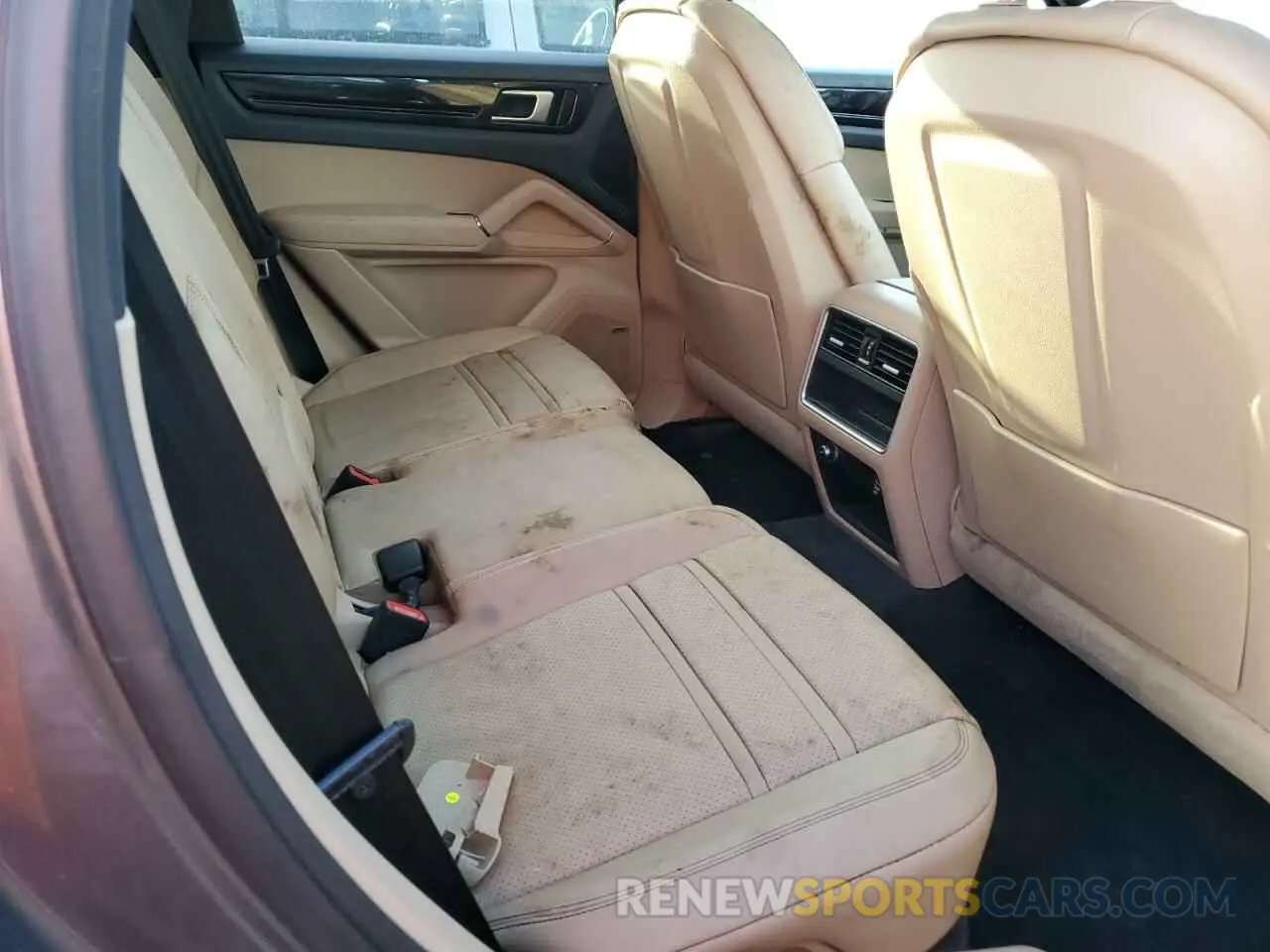 11 Photograph of a damaged car WP1AA2AY6KDA07532 PORSCHE CAYENNE 2019