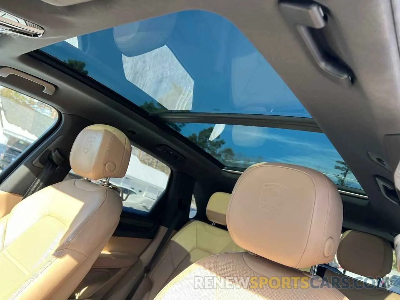10 Photograph of a damaged car WP1AA2AY7KDA05952 PORSCHE CAYENNE 2019