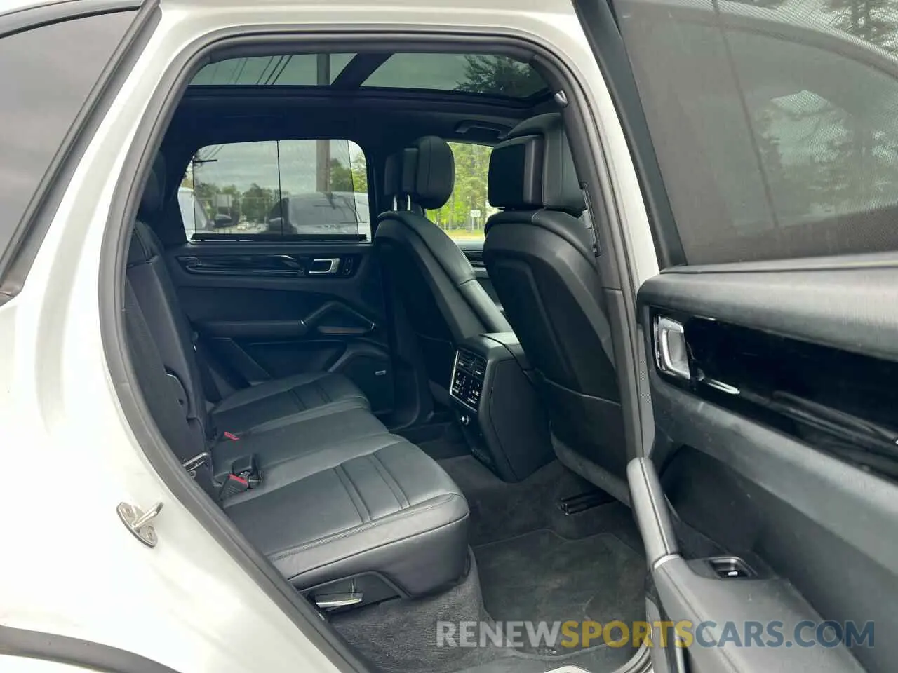 6 Photograph of a damaged car WP1AA2AY8KDA14157 PORSCHE CAYENNE 2019