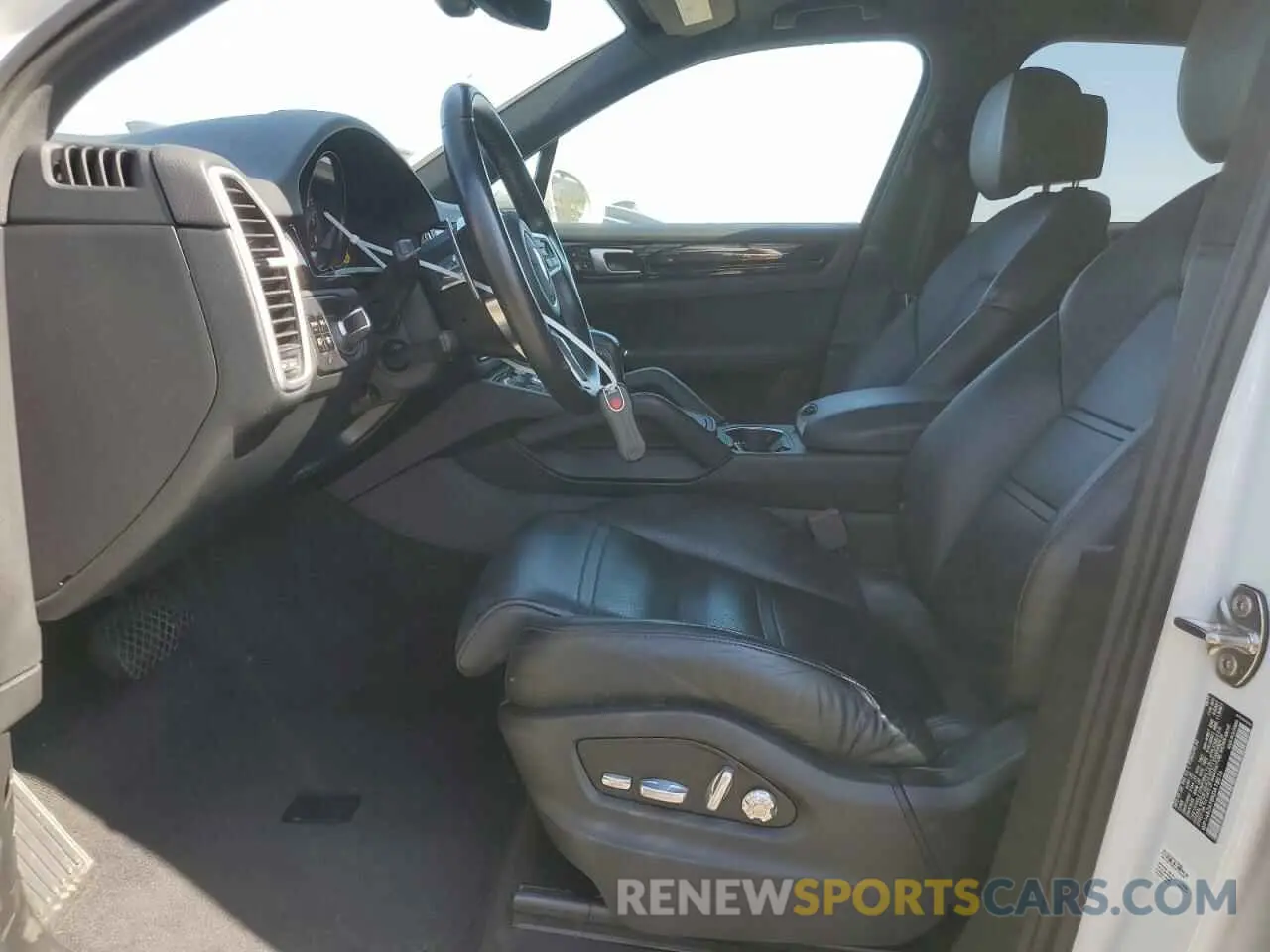 7 Photograph of a damaged car WP1AA2AY8KDA18516 PORSCHE CAYENNE 2019