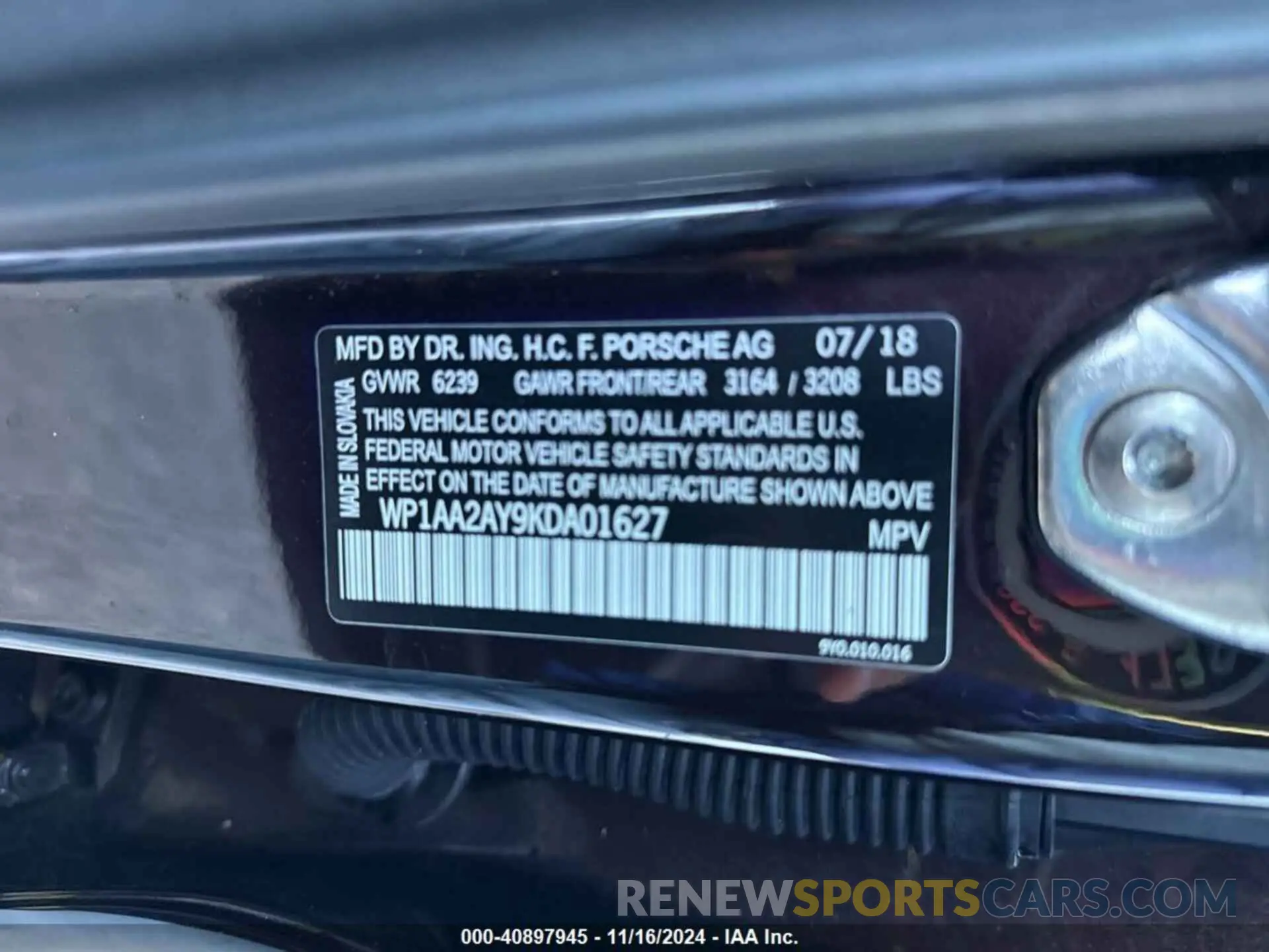 9 Photograph of a damaged car WP1AA2AY9KDA01627 PORSCHE CAYENNE 2019