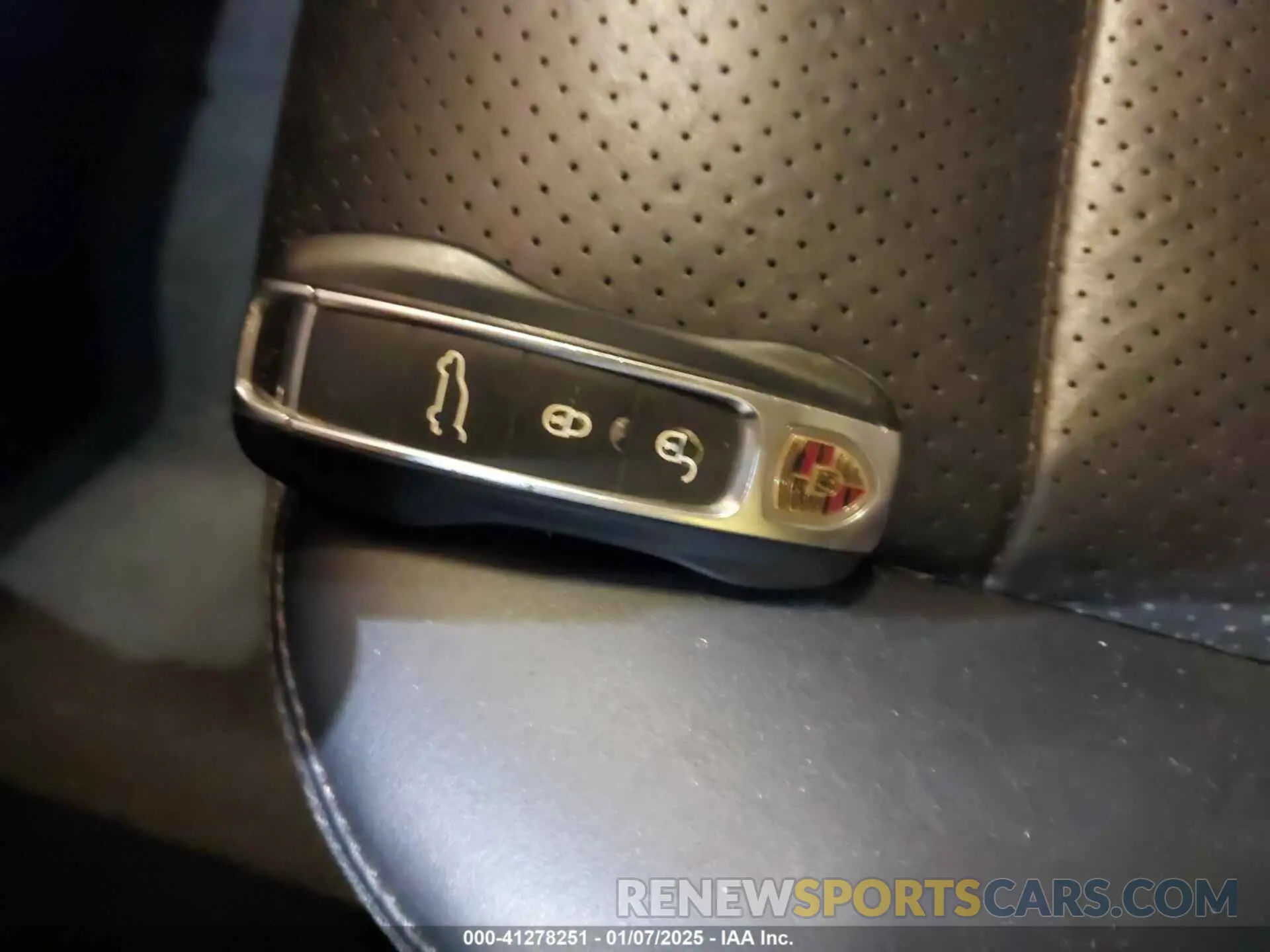 11 Photograph of a damaged car WP1AA2AYXKDA01684 PORSCHE CAYENNE 2019
