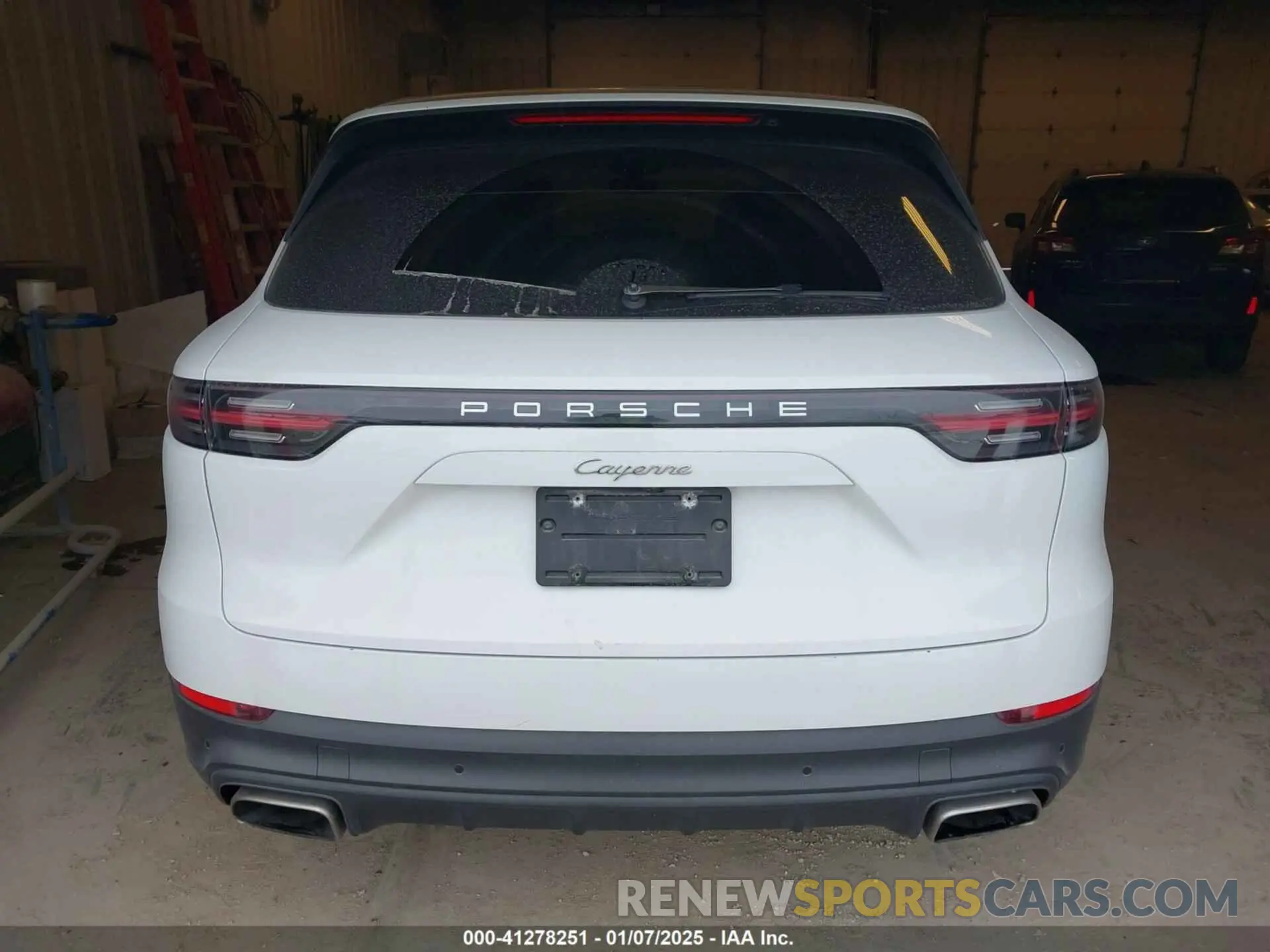 16 Photograph of a damaged car WP1AA2AYXKDA01684 PORSCHE CAYENNE 2019