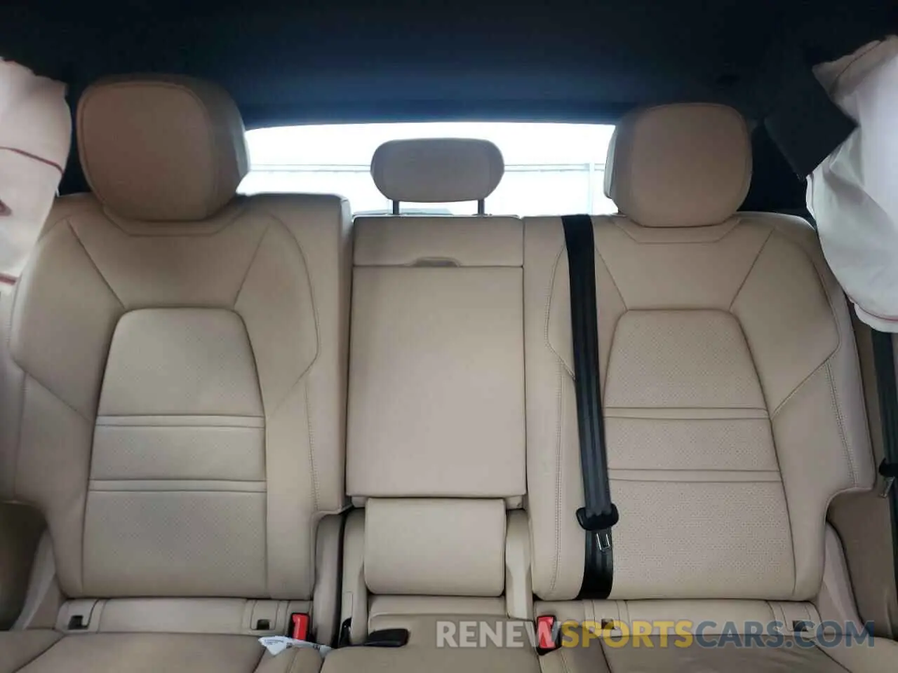 10 Photograph of a damaged car WP1AA2AYXKDA13754 PORSCHE CAYENNE 2019