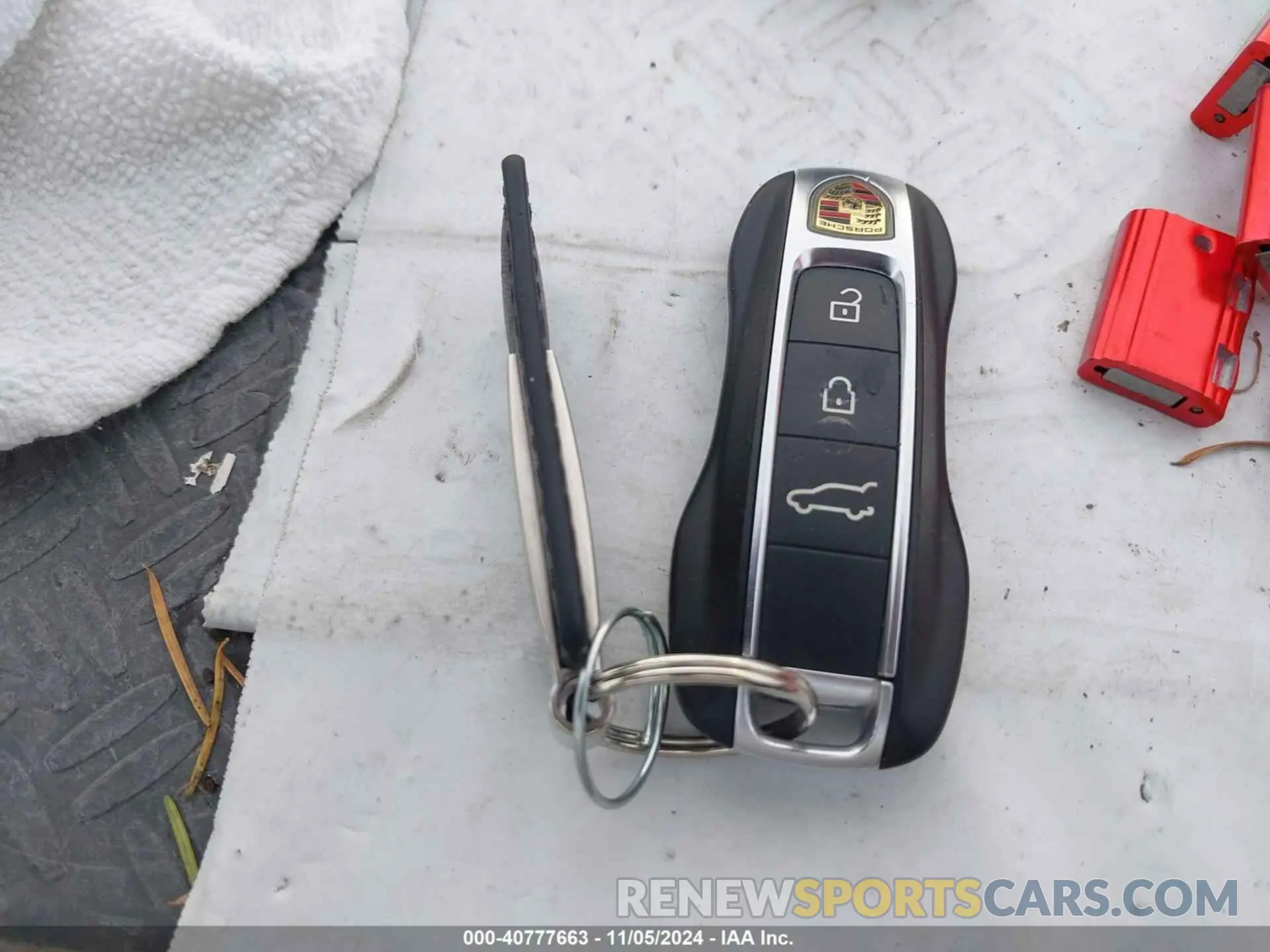 11 Photograph of a damaged car WP1AA2AYXKDA17335 PORSCHE CAYENNE 2019