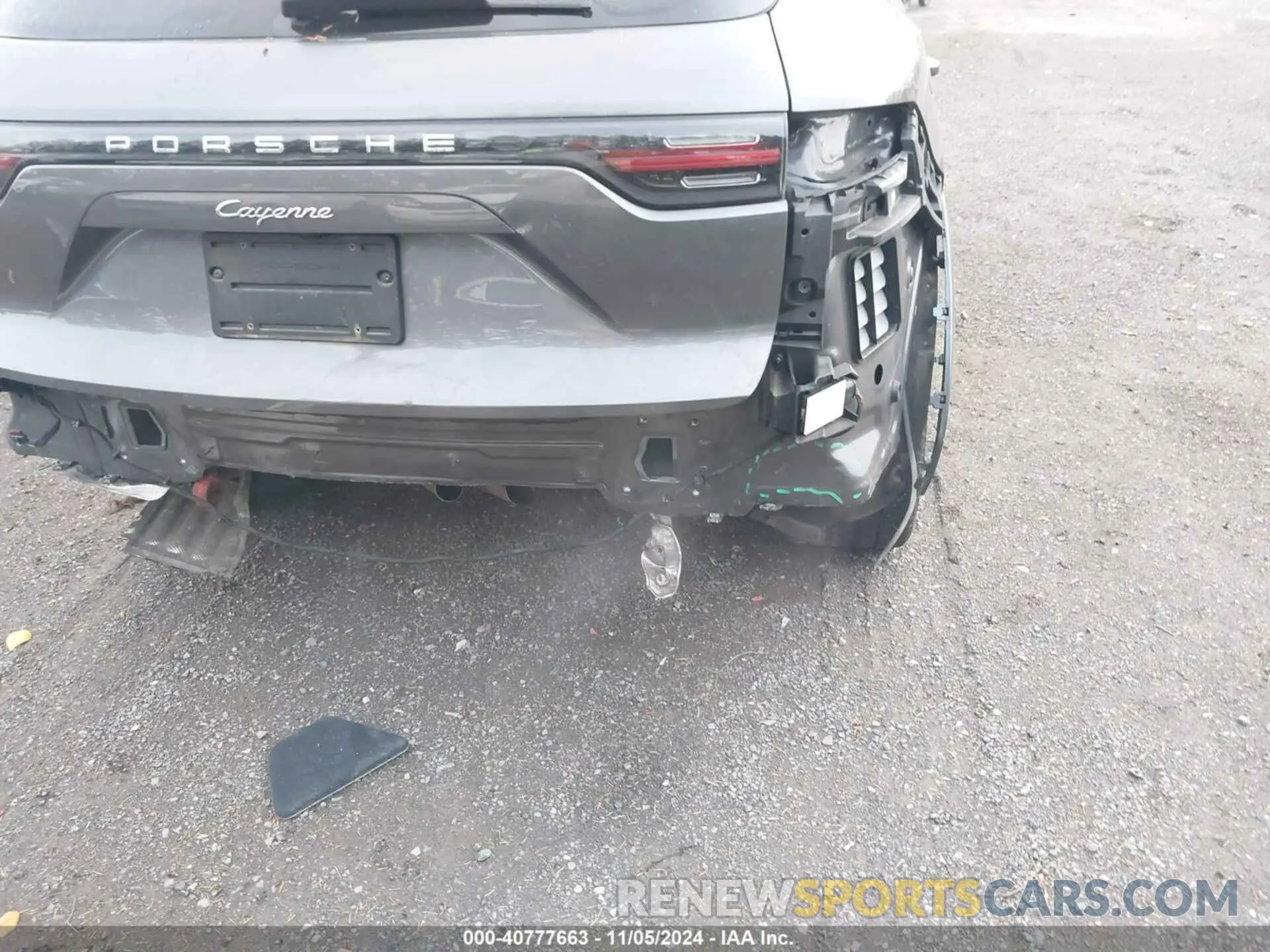 18 Photograph of a damaged car WP1AA2AYXKDA17335 PORSCHE CAYENNE 2019