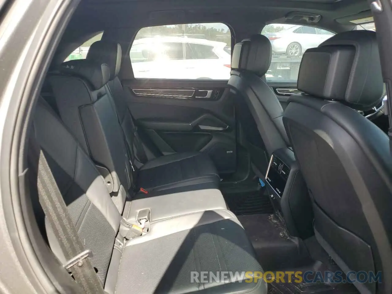 10 Photograph of a damaged car WP1AB2AY0KDA65391 PORSCHE CAYENNE 2019
