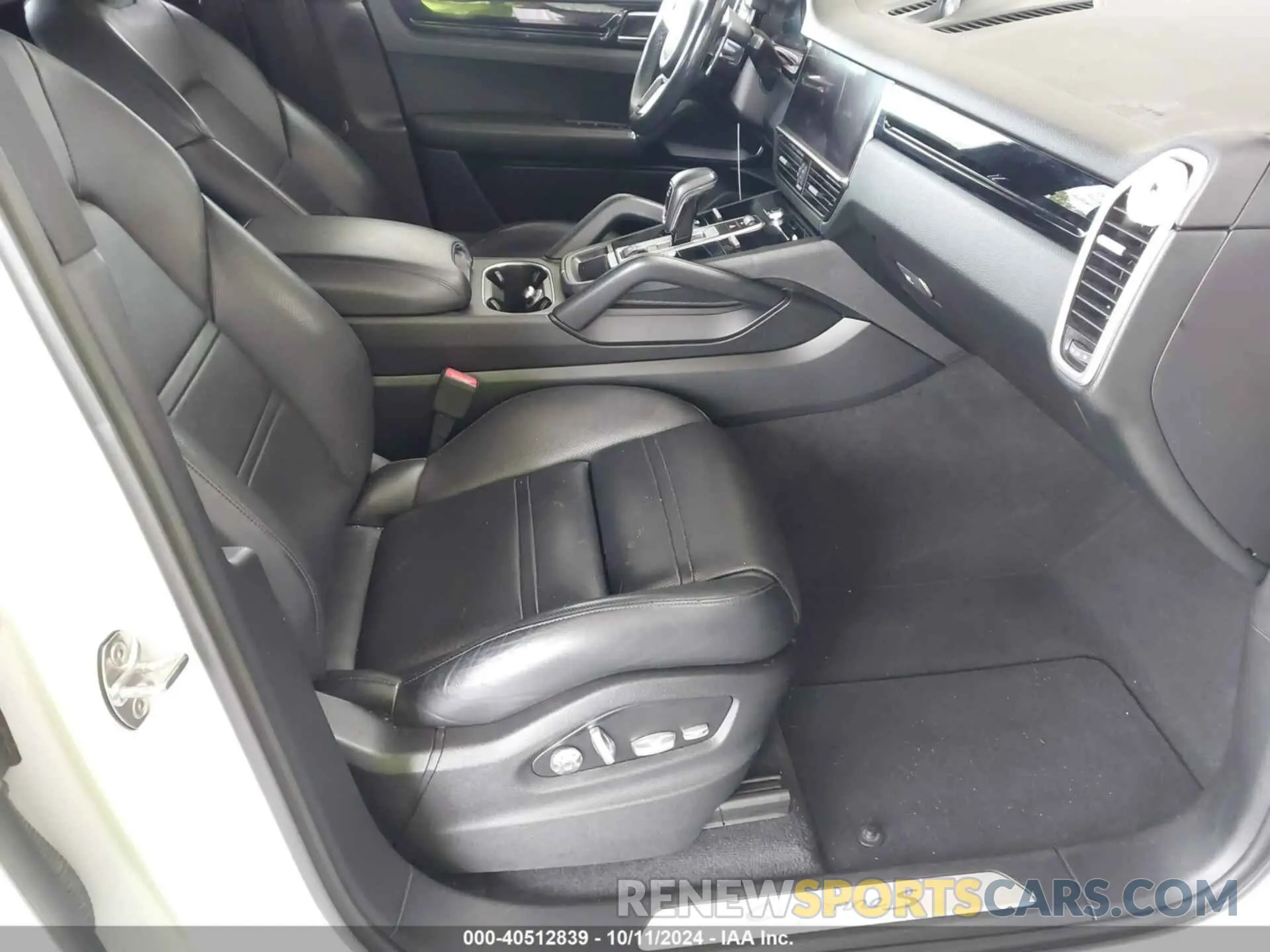 5 Photograph of a damaged car WP1AB2AY8KDA63985 PORSCHE CAYENNE 2019