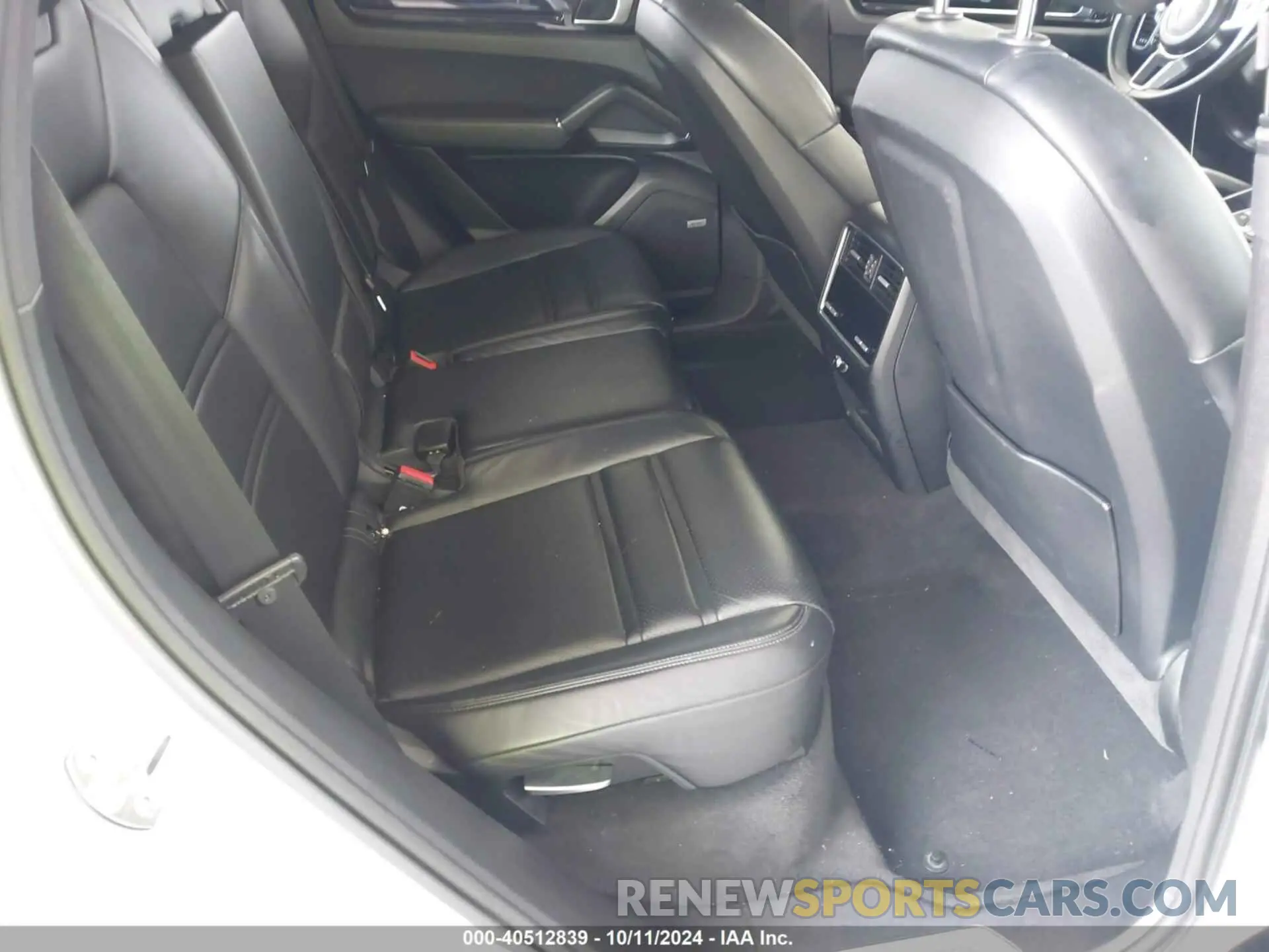 8 Photograph of a damaged car WP1AB2AY8KDA63985 PORSCHE CAYENNE 2019