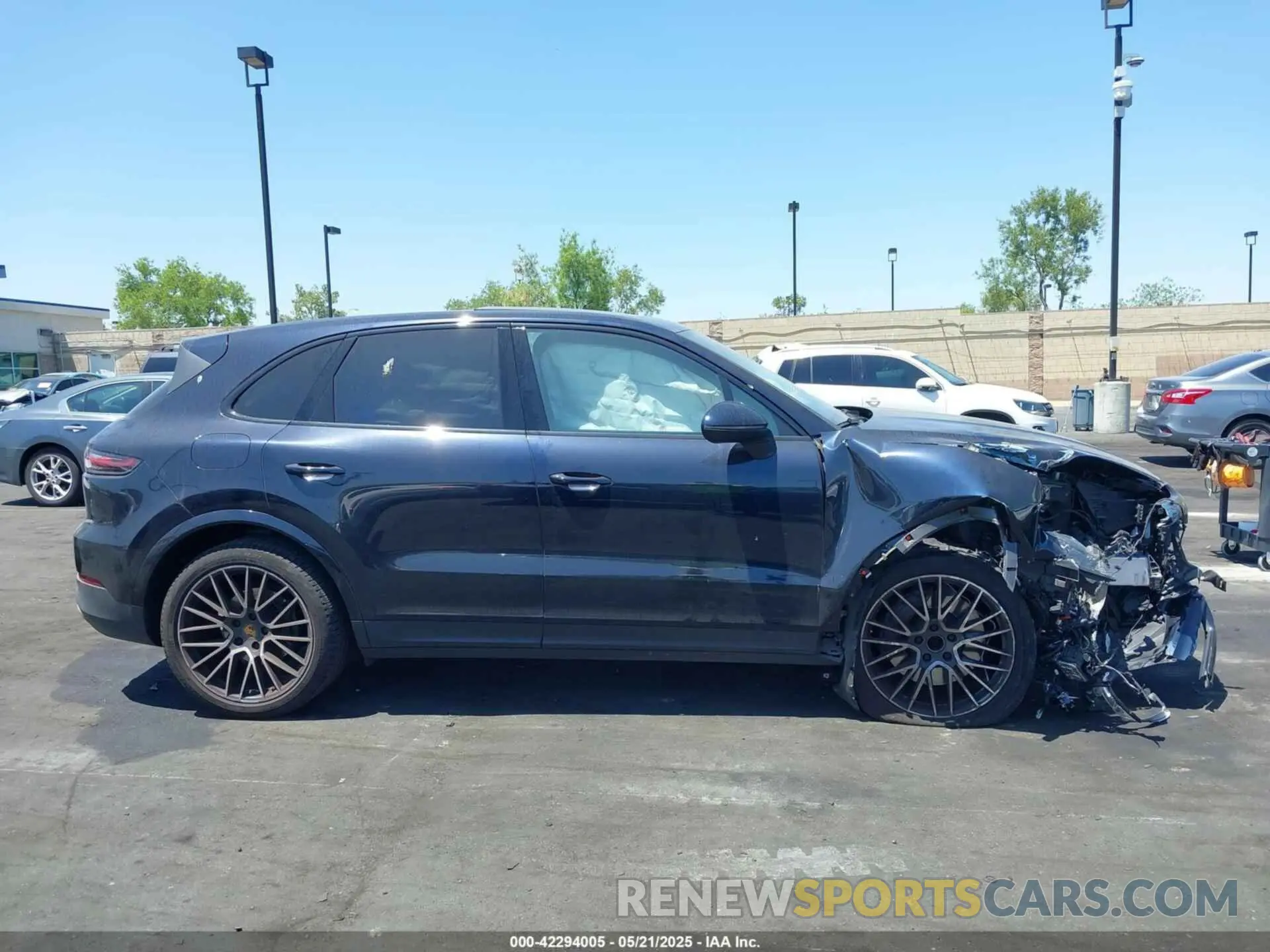 14 Photograph of a damaged car WP1AB2AY9KDA64014 PORSCHE CAYENNE 2019