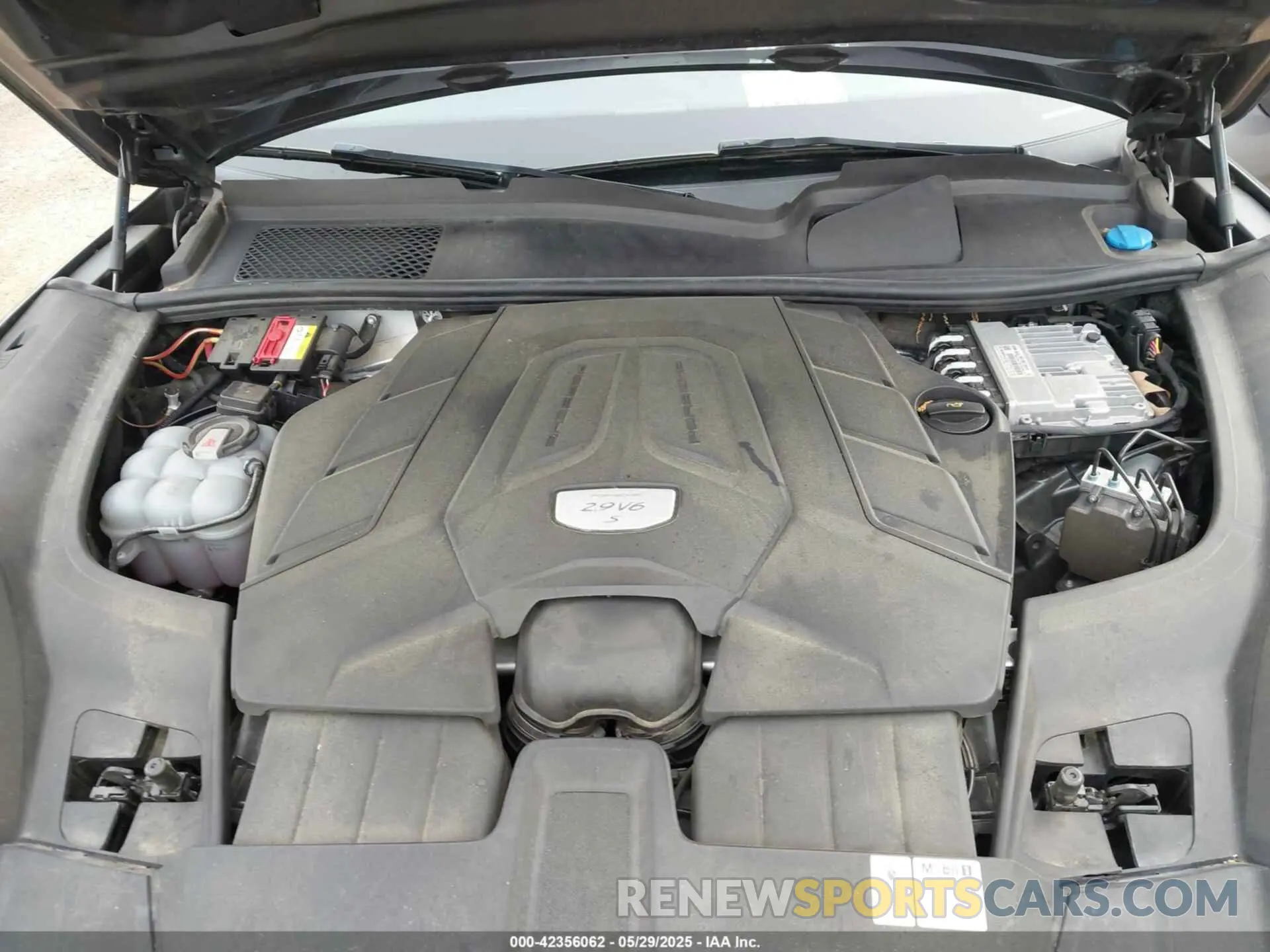10 Photograph of a damaged car WP1AB2AYXKDA61171 PORSCHE CAYENNE 2019