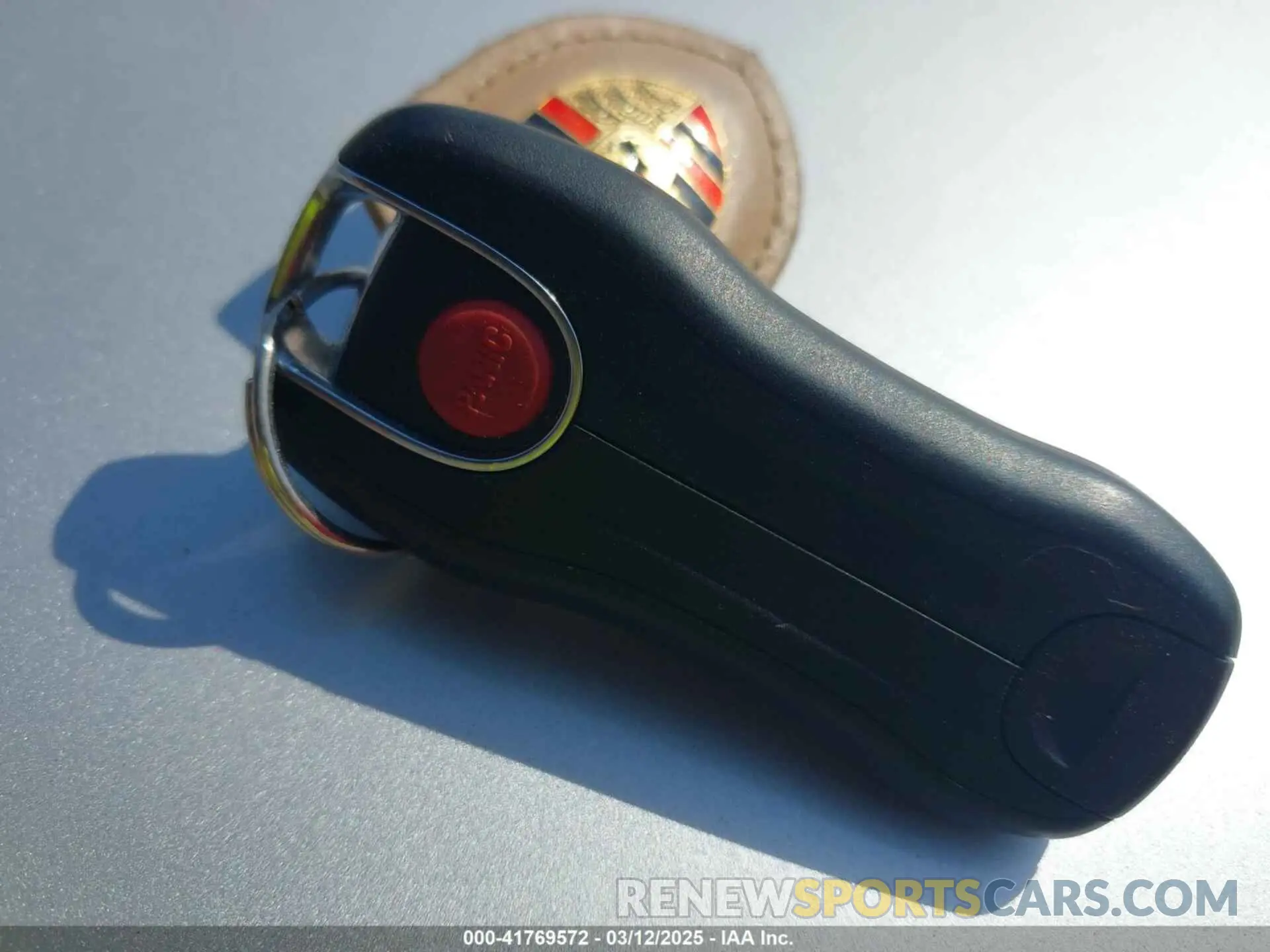 11 Photograph of a damaged car WP1AB2AYXKDA61574 PORSCHE CAYENNE 2019