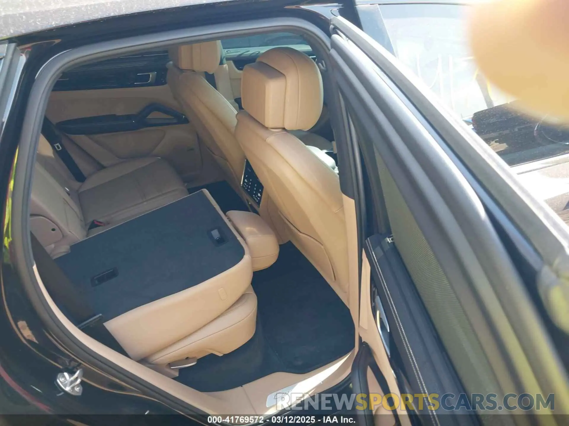 8 Photograph of a damaged car WP1AB2AYXKDA61574 PORSCHE CAYENNE 2019
