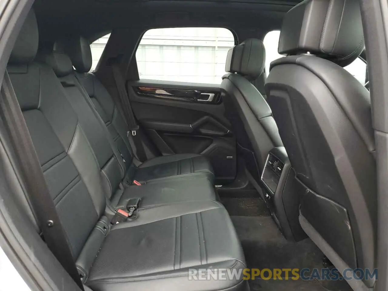 11 Photograph of a damaged car WP1AB2AYXKDA63826 PORSCHE CAYENNE 2019