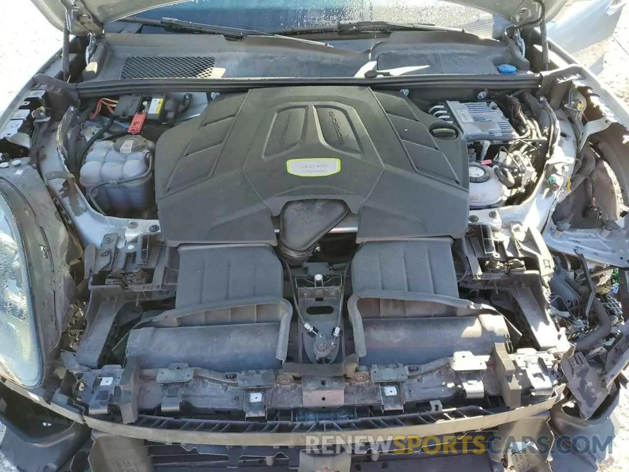 11 Photograph of a damaged car WP1AE2AY0KDA50140 PORSCHE CAYENNE 2019