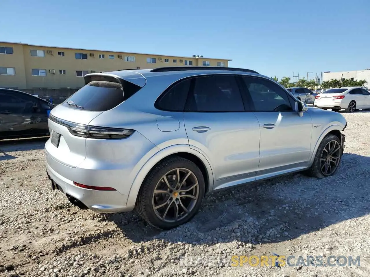 3 Photograph of a damaged car WP1AE2AY0KDA50140 PORSCHE CAYENNE 2019