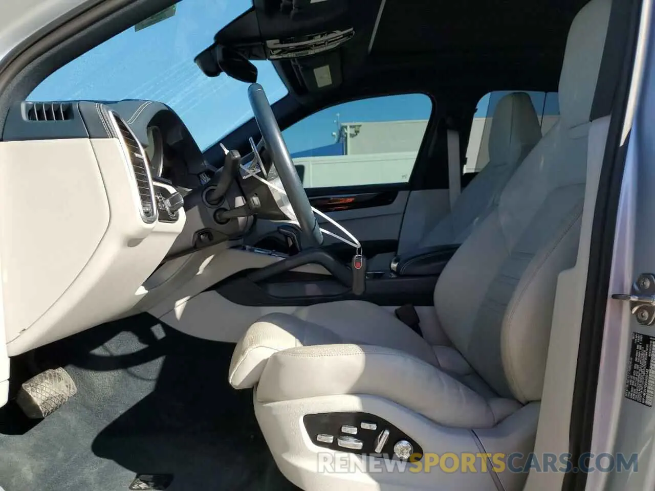 7 Photograph of a damaged car WP1AE2AY0KDA50140 PORSCHE CAYENNE 2019