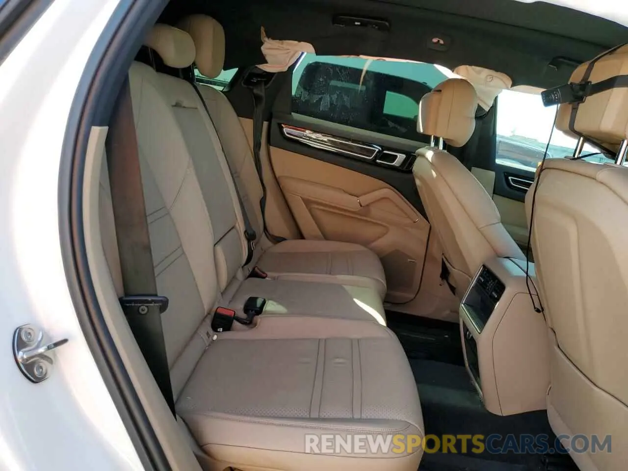 11 Photograph of a damaged car WP1AE2AY5KDA50280 PORSCHE CAYENNE 2019