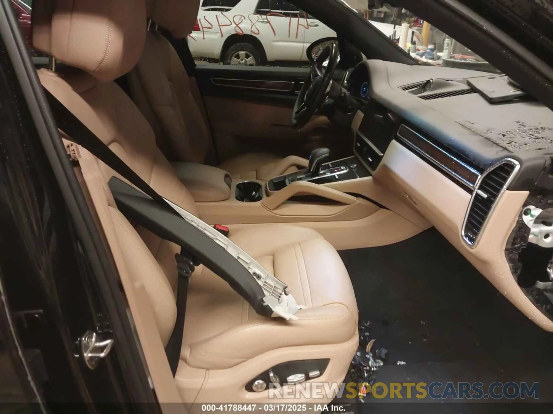 5 Photograph of a damaged car WP1AA2AY1LDA06726 PORSCHE CAYENNE 2020
