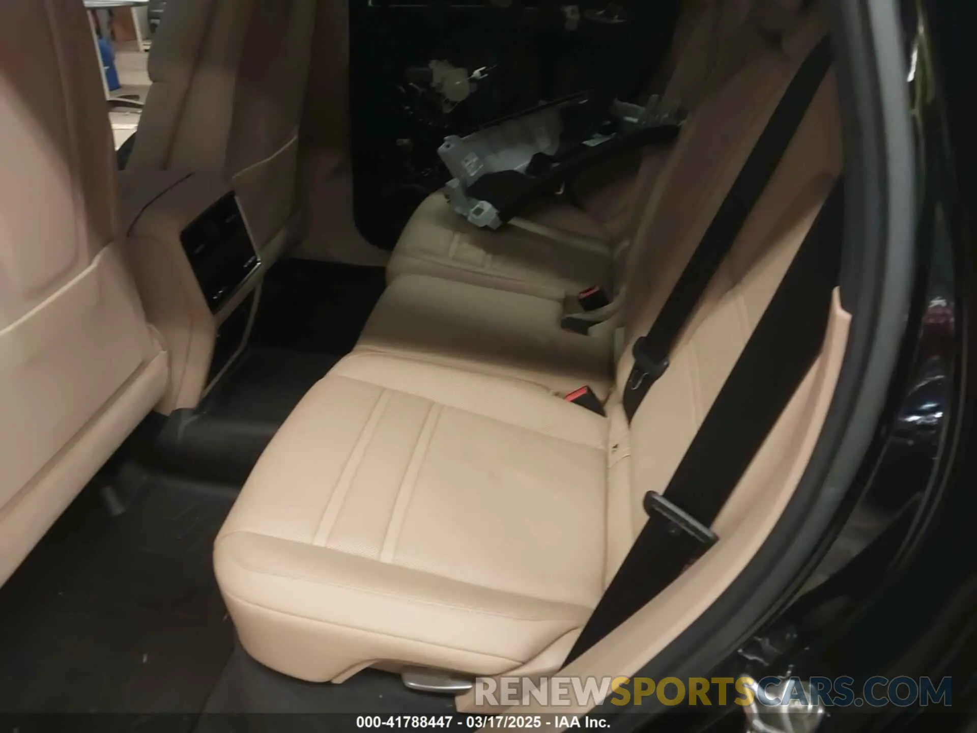 8 Photograph of a damaged car WP1AA2AY1LDA06726 PORSCHE CAYENNE 2020