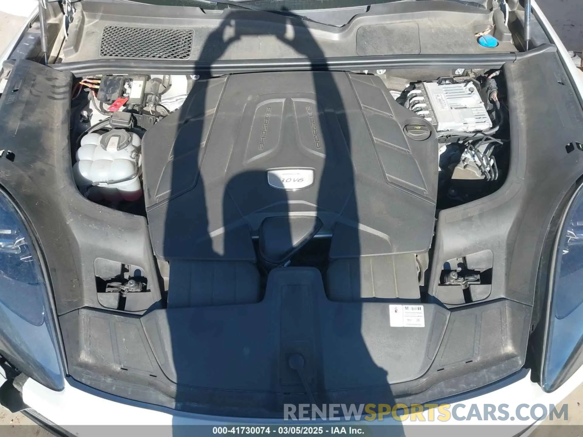 10 Photograph of a damaged car WP1AA2AY1LDA07276 PORSCHE CAYENNE 2020
