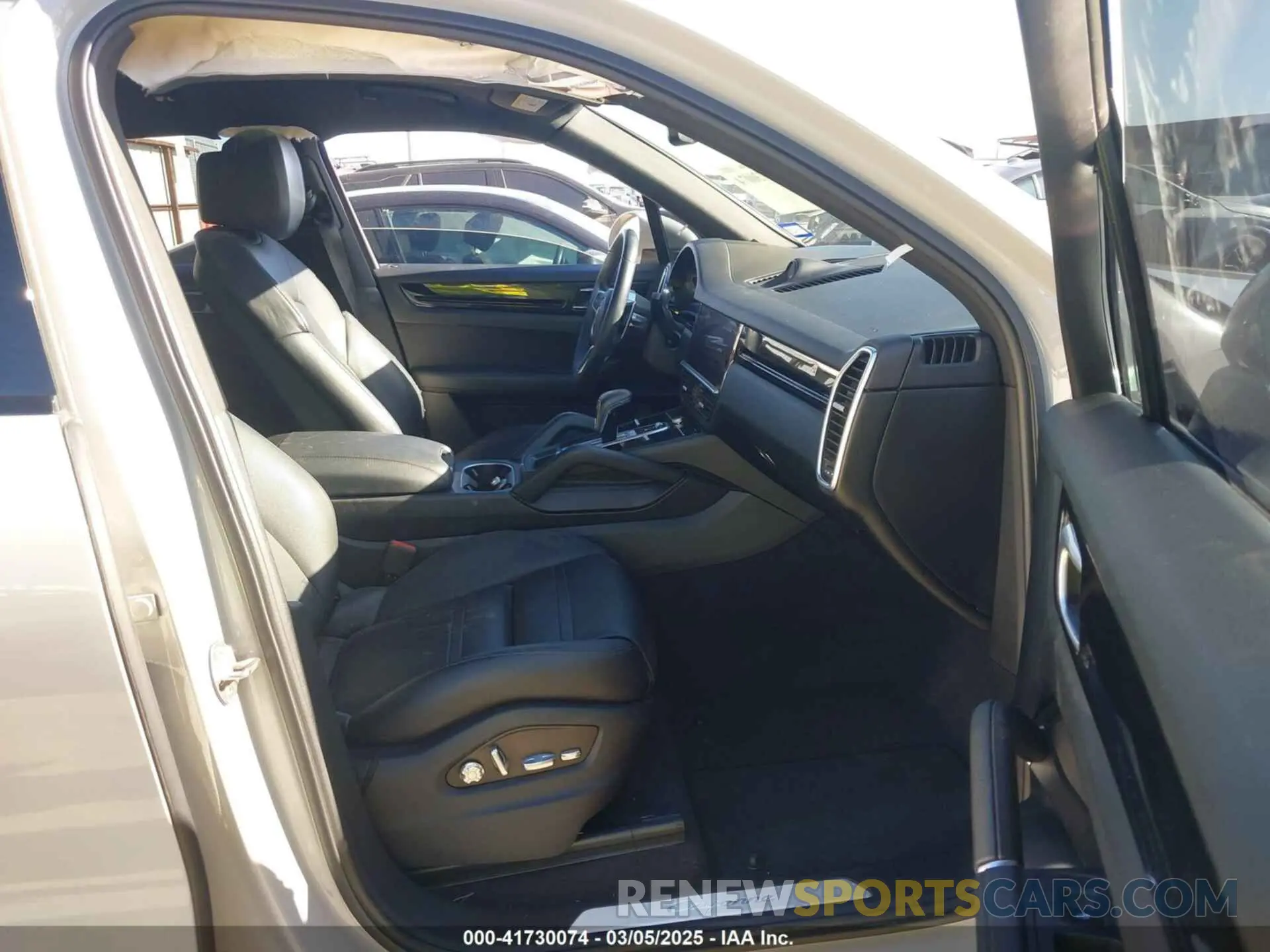 5 Photograph of a damaged car WP1AA2AY1LDA07276 PORSCHE CAYENNE 2020