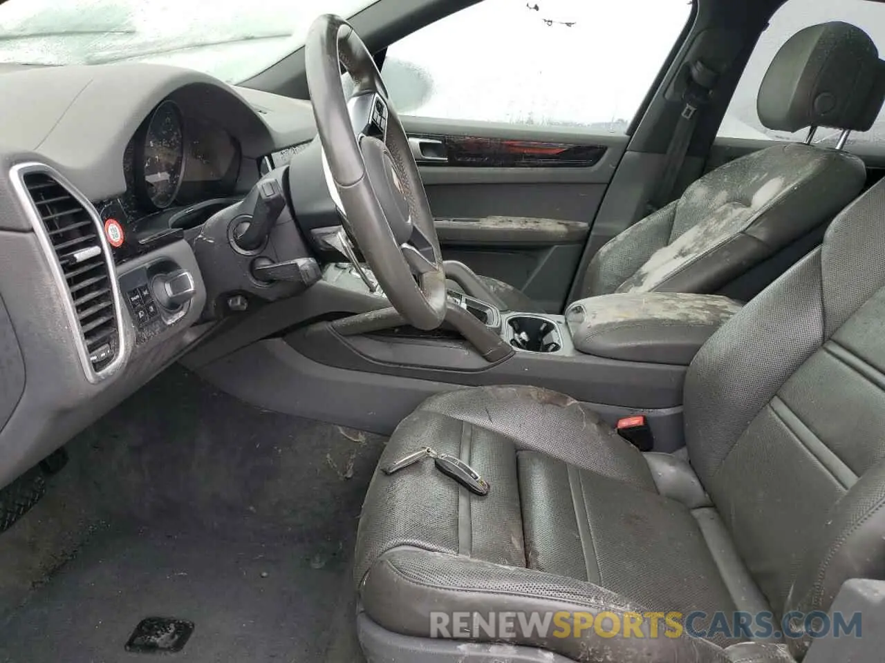 7 Photograph of a damaged car WP1AA2AY2LDA05732 PORSCHE CAYENNE 2020