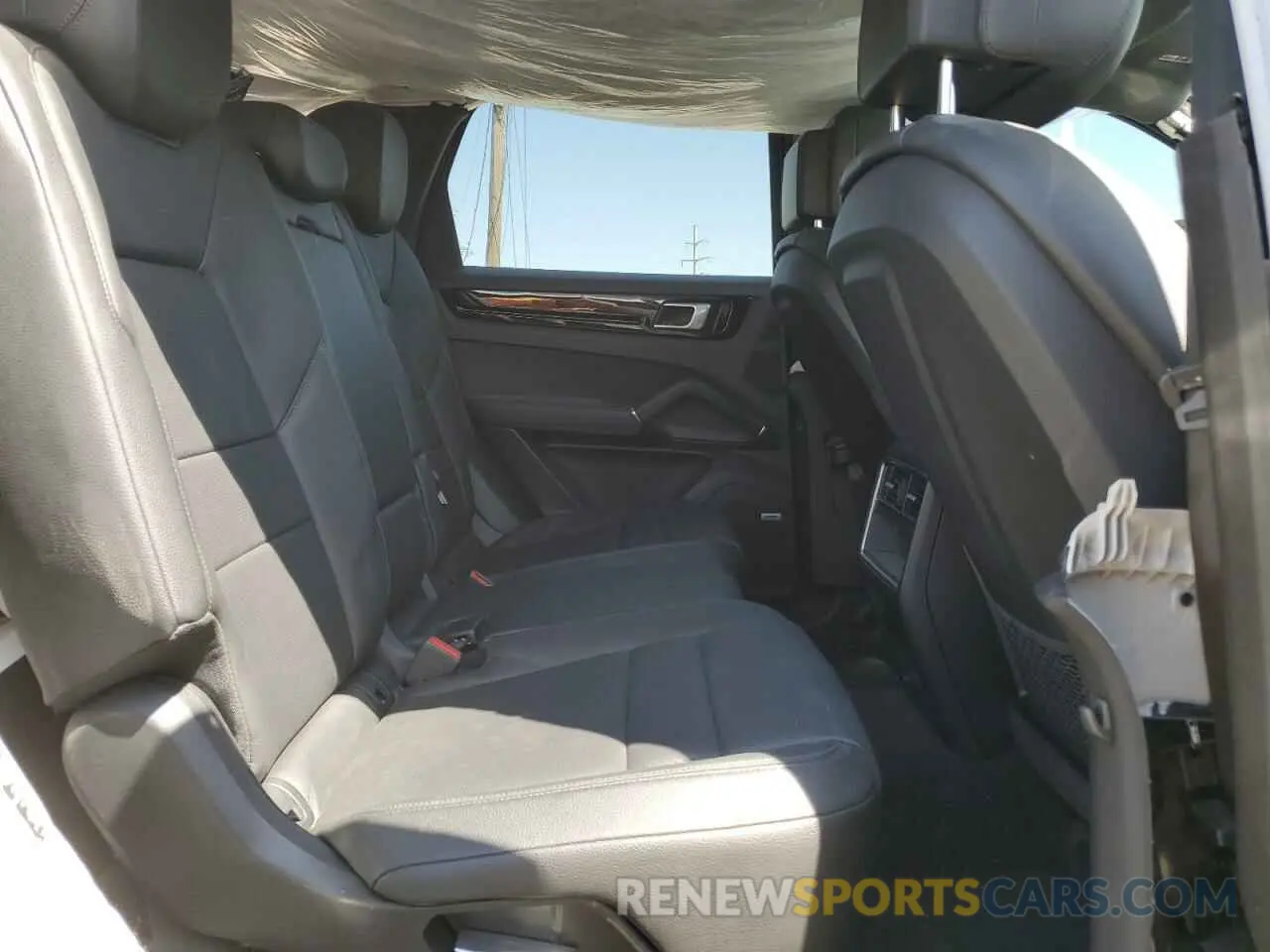11 Photograph of a damaged car WP1AA2AY5LDA07202 PORSCHE CAYENNE 2020