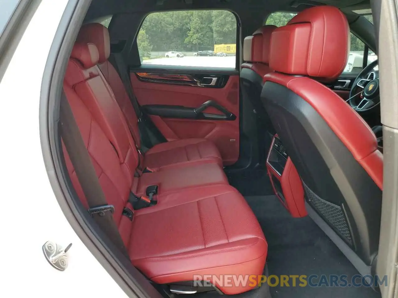 10 Photograph of a damaged car WP1AA2AY5LDA08656 PORSCHE CAYENNE 2020
