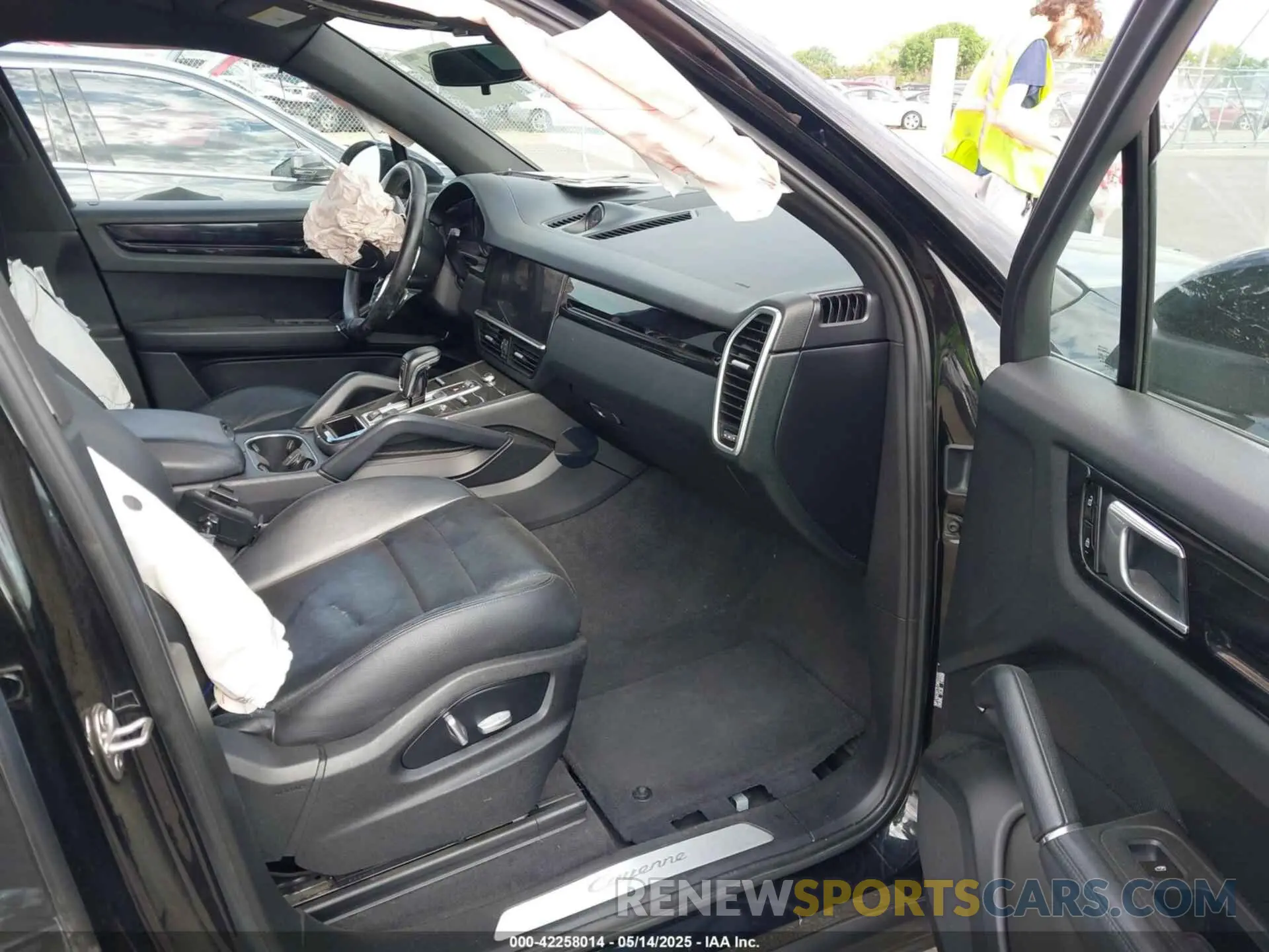 5 Photograph of a damaged car WP1AA2AY7LDA01031 PORSCHE CAYENNE 2020