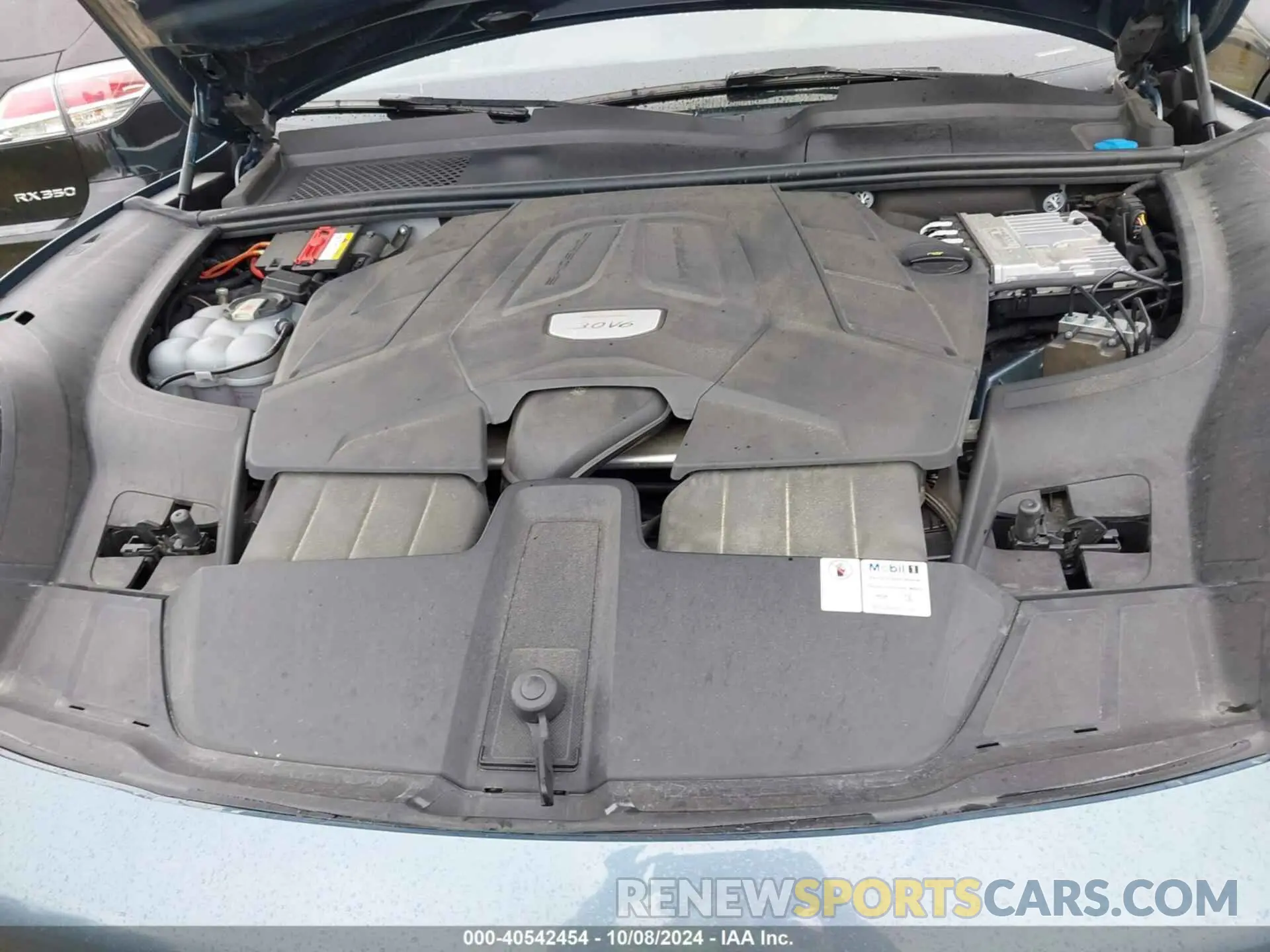 10 Photograph of a damaged car WP1AA2AY8LDA00891 PORSCHE CAYENNE 2020