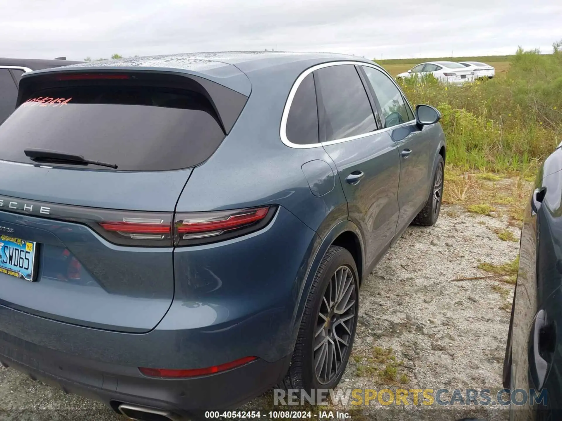 4 Photograph of a damaged car WP1AA2AY8LDA00891 PORSCHE CAYENNE 2020