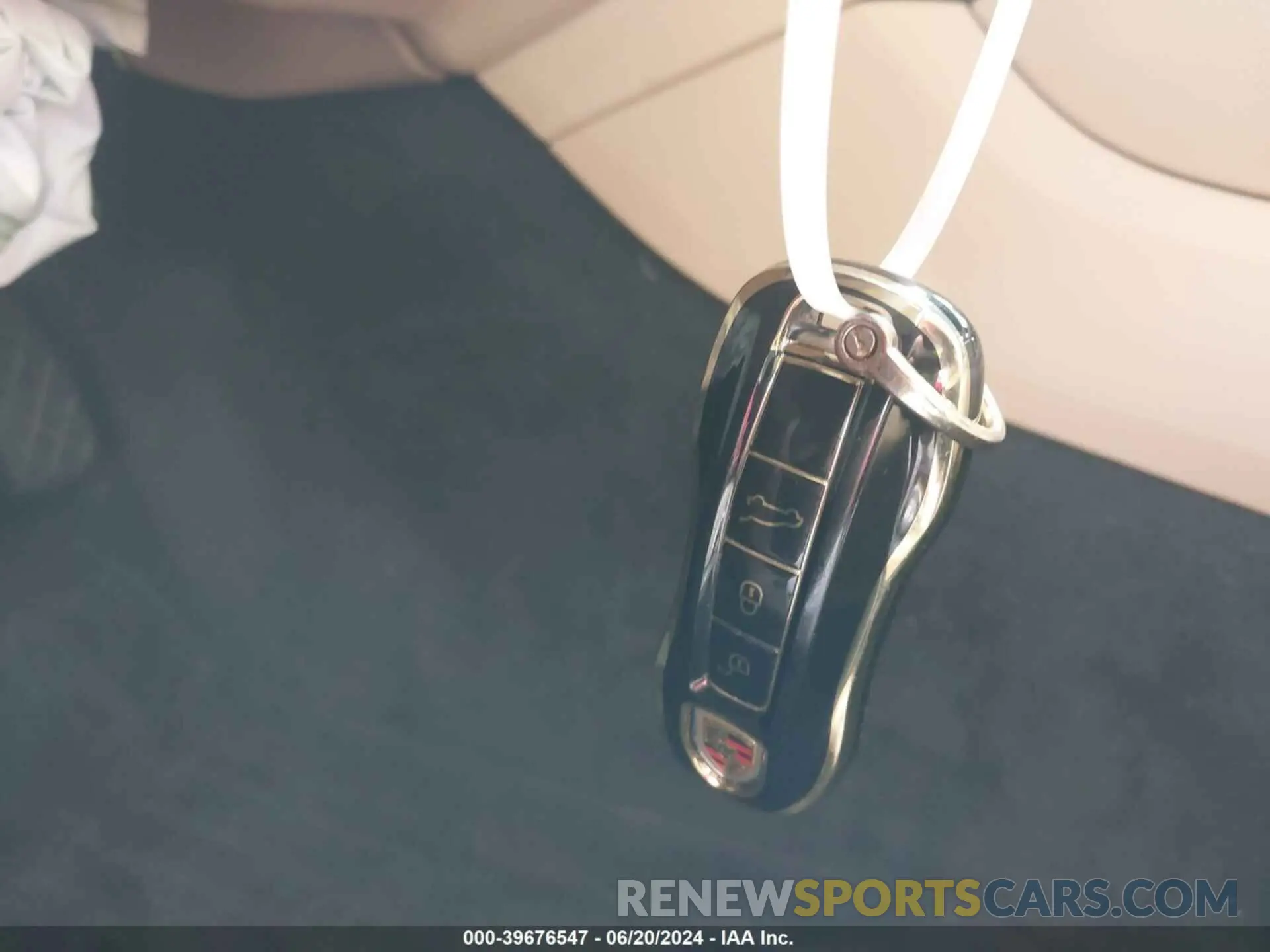11 Photograph of a damaged car WP1AA2AY8LDA03452 PORSCHE CAYENNE 2020