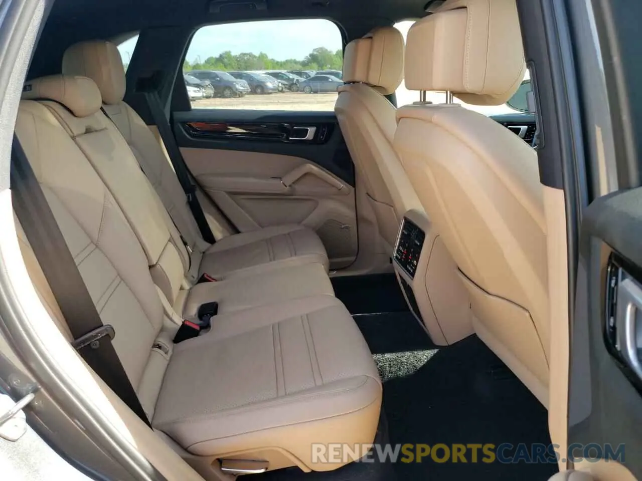 11 Photograph of a damaged car WP1AA2AY9LDA03086 PORSCHE CAYENNE 2020