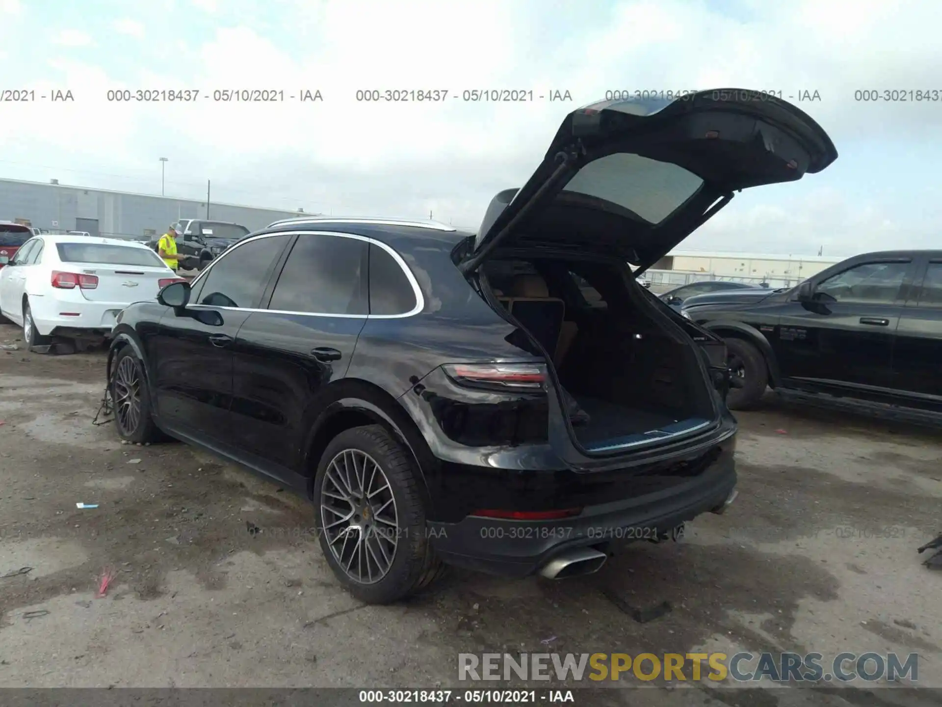 3 Photograph of a damaged car WP1AA2AY9LDA06408 PORSCHE CAYENNE 2020