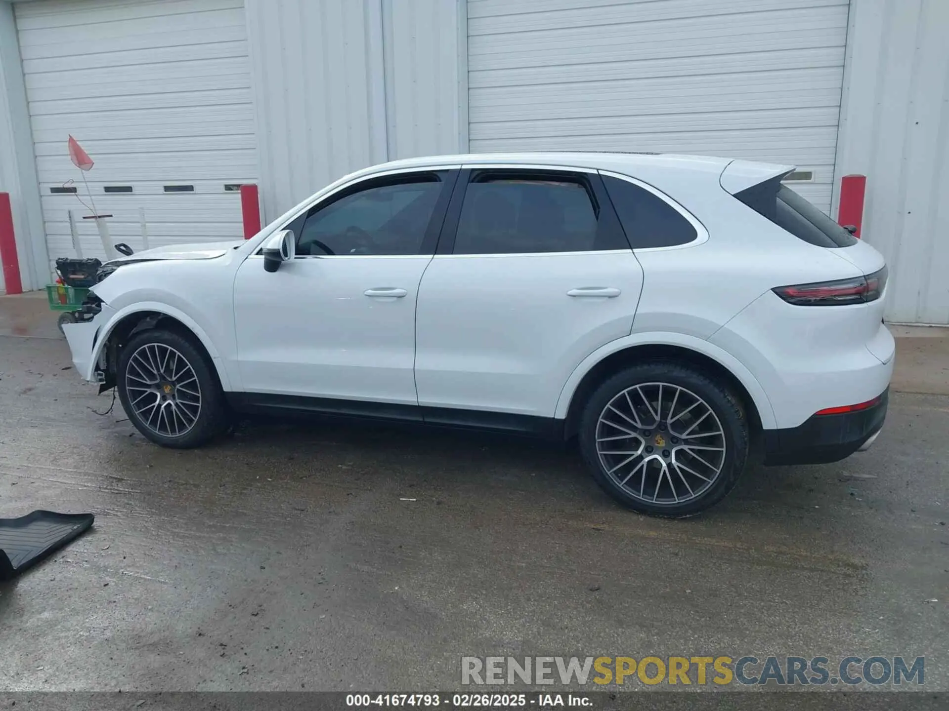 14 Photograph of a damaged car WP1AA2AYXLDA01167 PORSCHE CAYENNE 2020