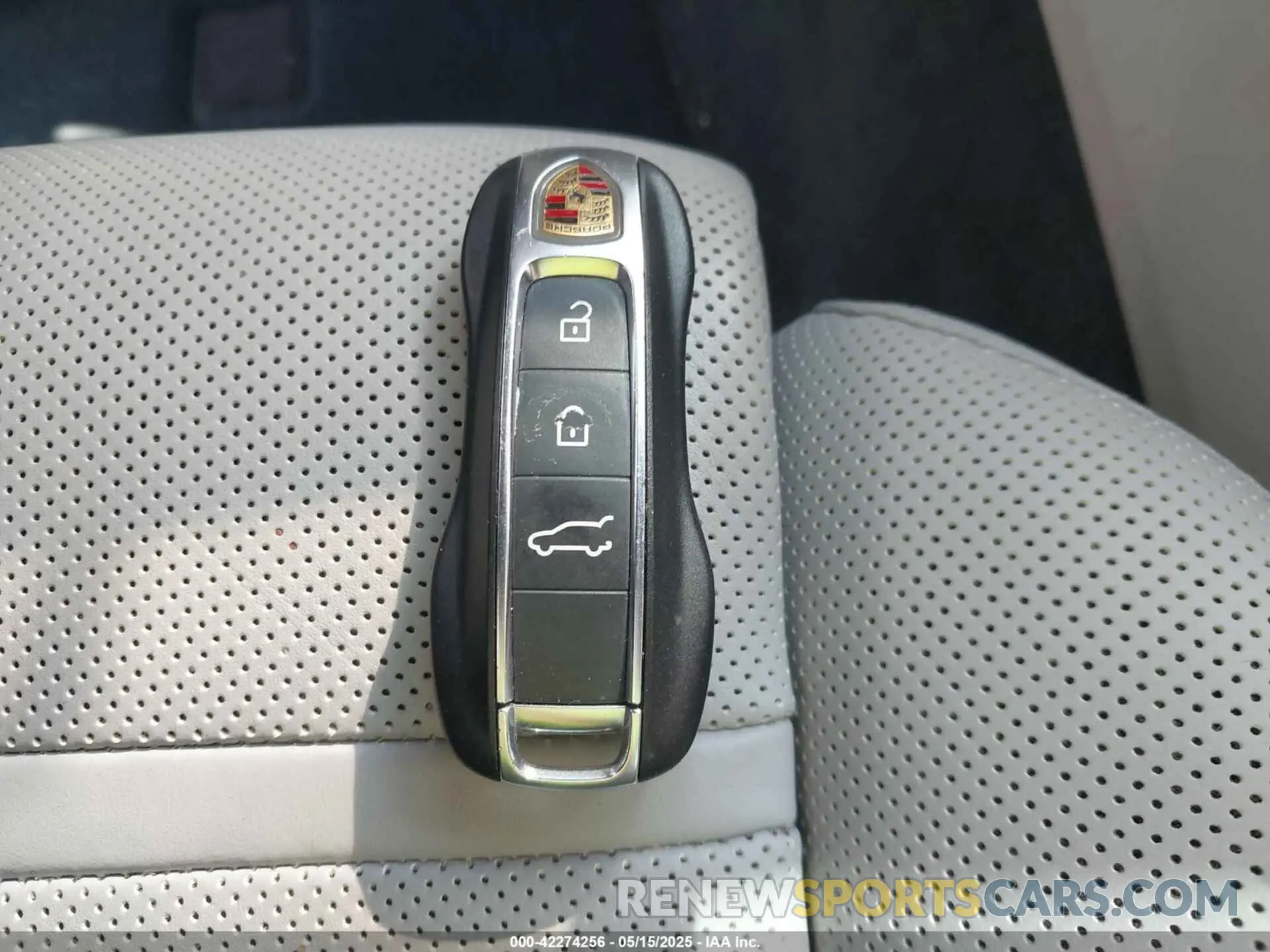 11 Photograph of a damaged car WP1AA2AYXLDA02335 PORSCHE CAYENNE 2020