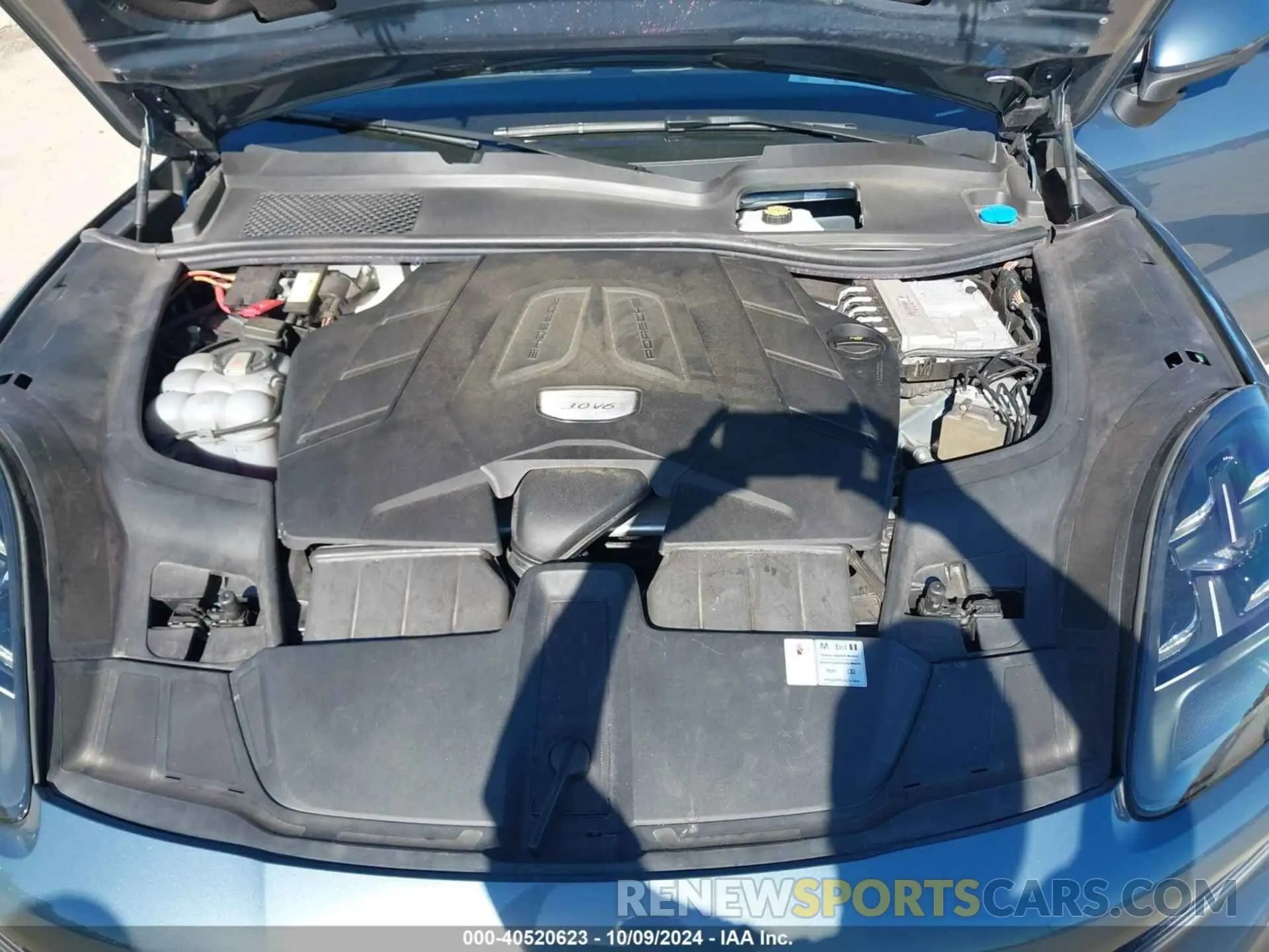 10 Photograph of a damaged car WP1AA2AYXLDA04523 PORSCHE CAYENNE 2020