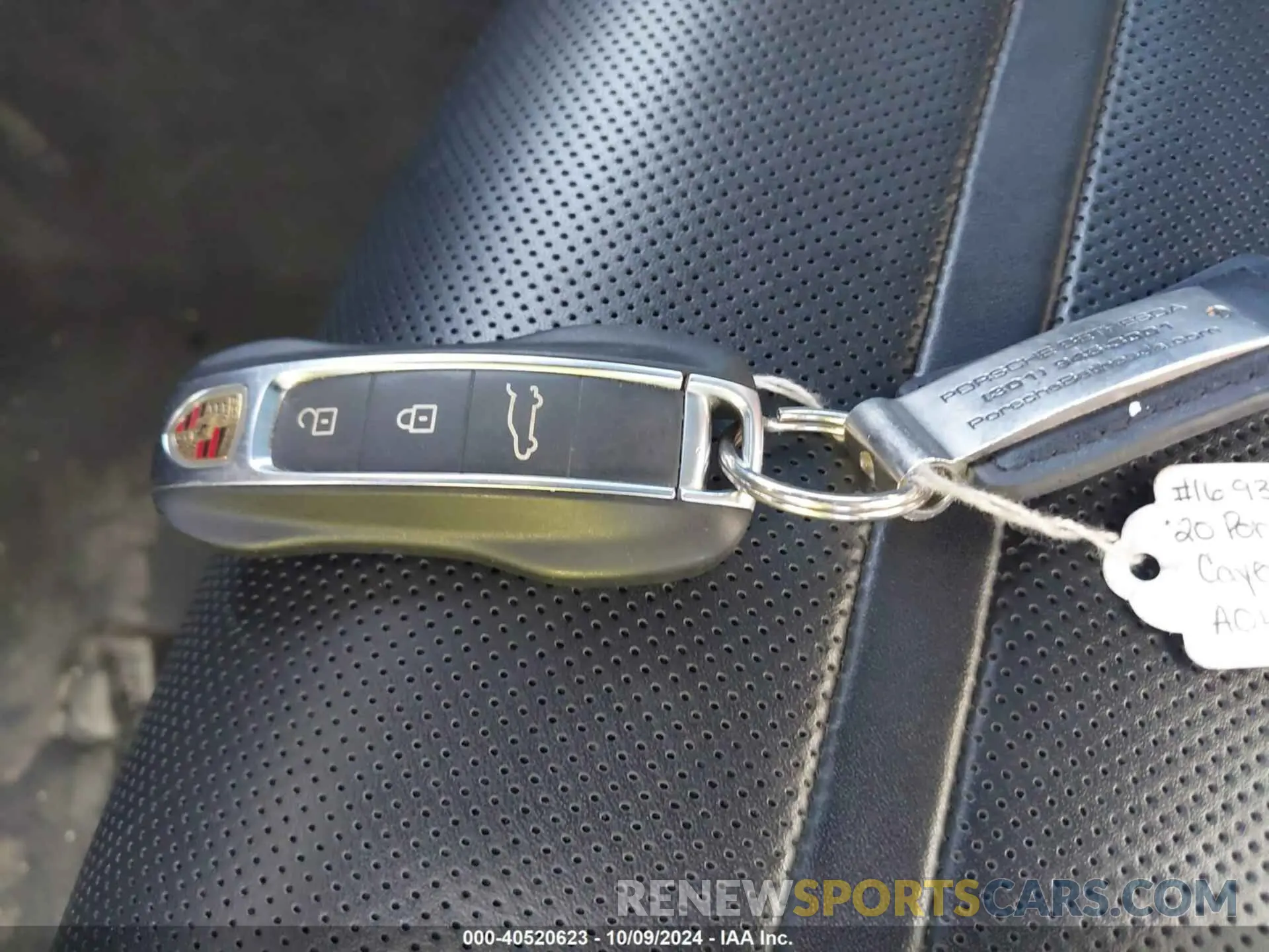 11 Photograph of a damaged car WP1AA2AYXLDA04523 PORSCHE CAYENNE 2020