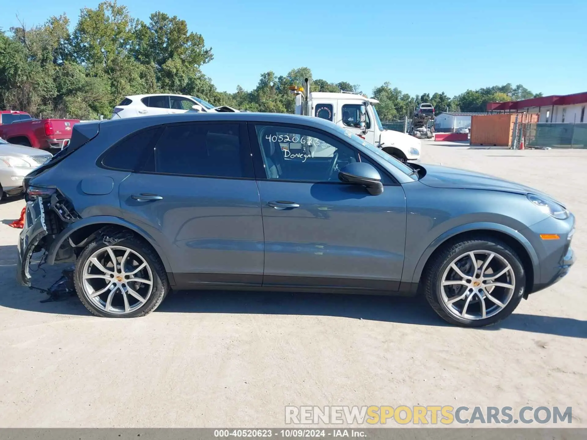 14 Photograph of a damaged car WP1AA2AYXLDA04523 PORSCHE CAYENNE 2020