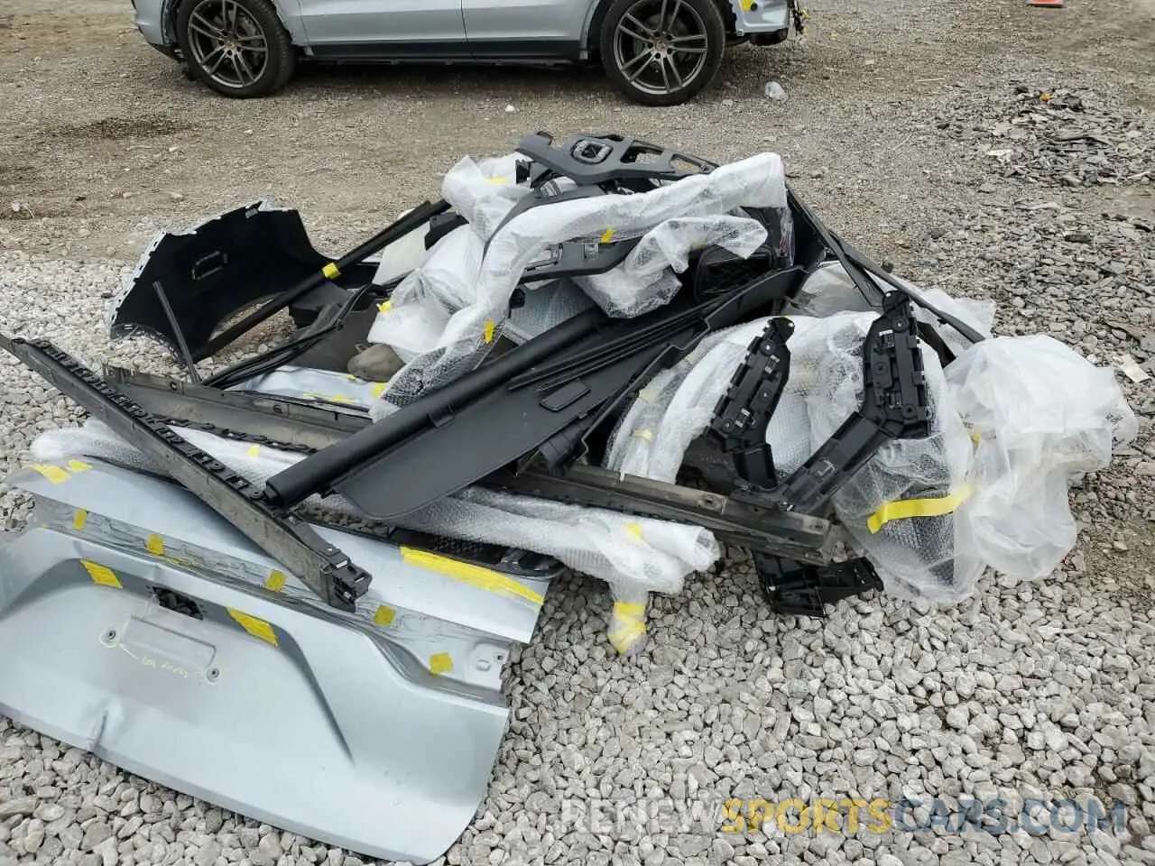 13 Photograph of a damaged car WP1AB2AY8LDA27666 PORSCHE CAYENNE 2020