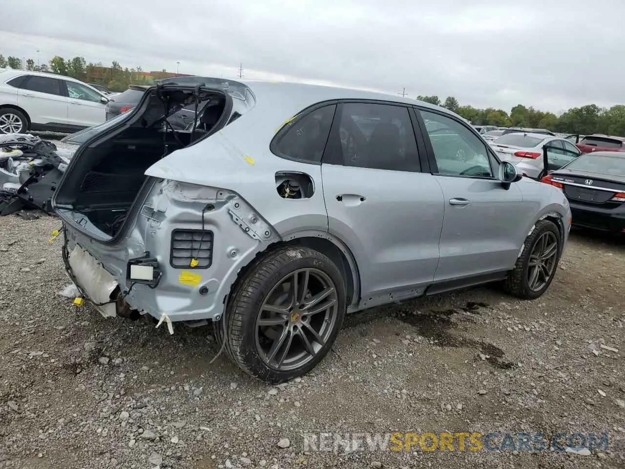 3 Photograph of a damaged car WP1AB2AY8LDA27666 PORSCHE CAYENNE 2020