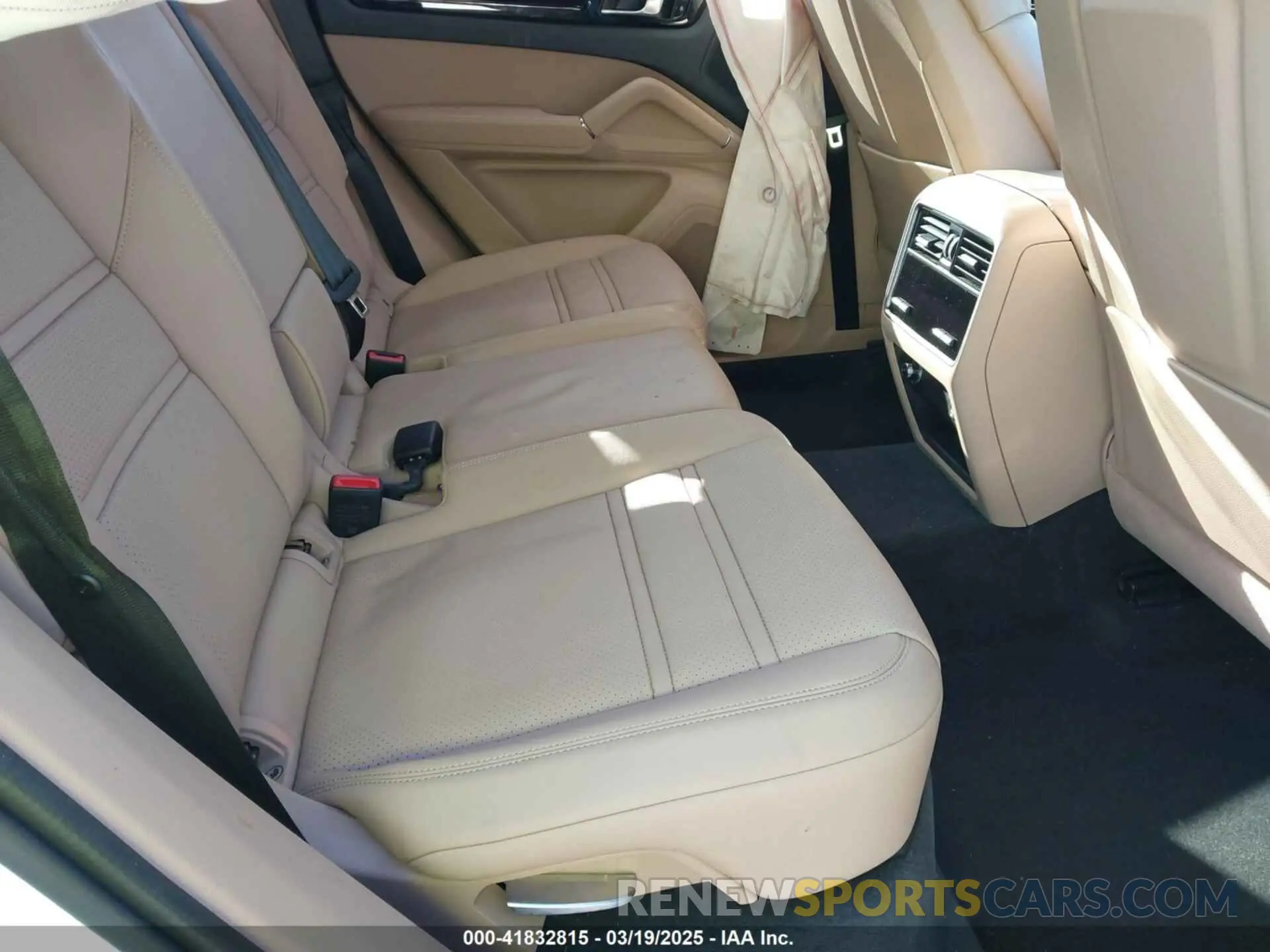 8 Photograph of a damaged car WP1AB2AY9LDA28759 PORSCHE CAYENNE 2020