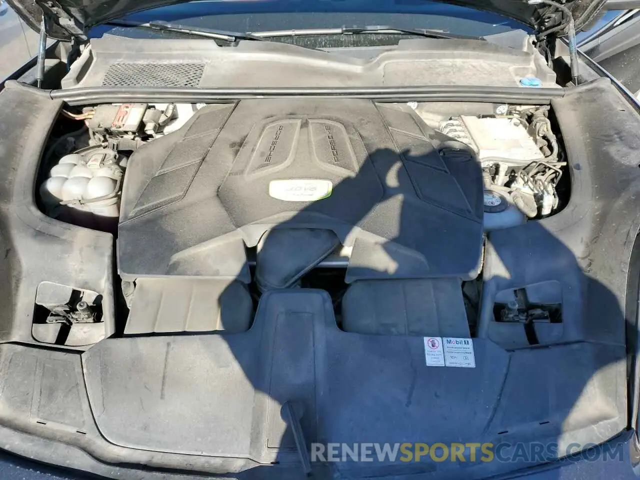 11 Photograph of a damaged car WP1AE2AYXLDA22153 PORSCHE CAYENNE 2020