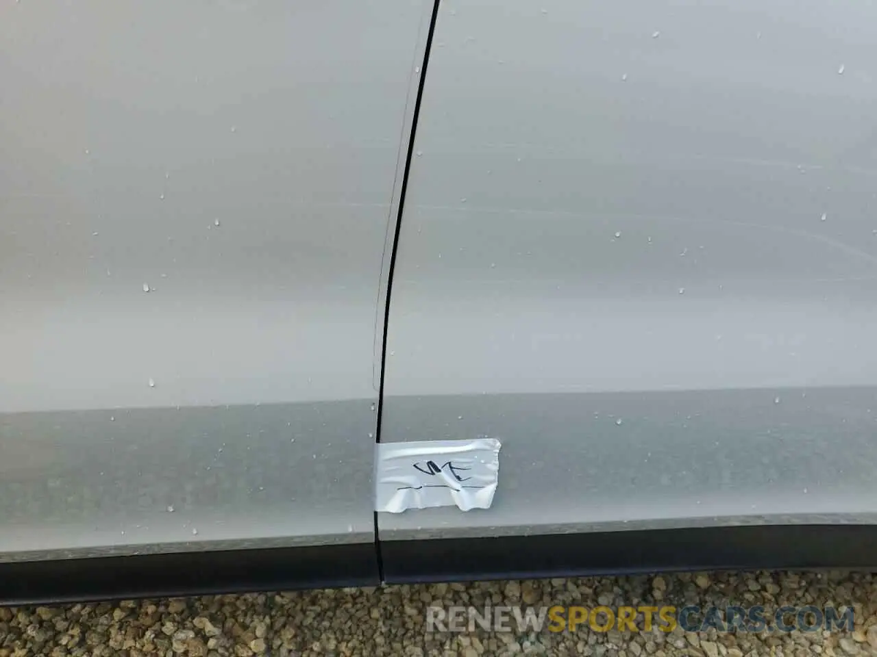 13 Photograph of a damaged car WP1BB2AY4LDA57591 PORSCHE CAYENNE 2020
