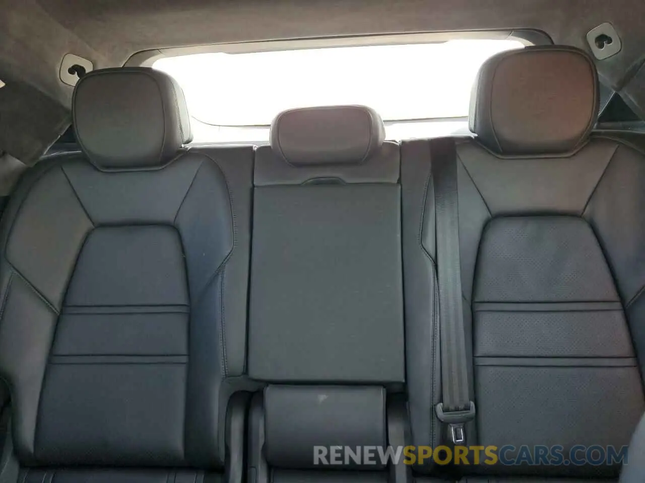 10 Photograph of a damaged car WP1BF2AYXLDA65330 PORSCHE CAYENNE 2020