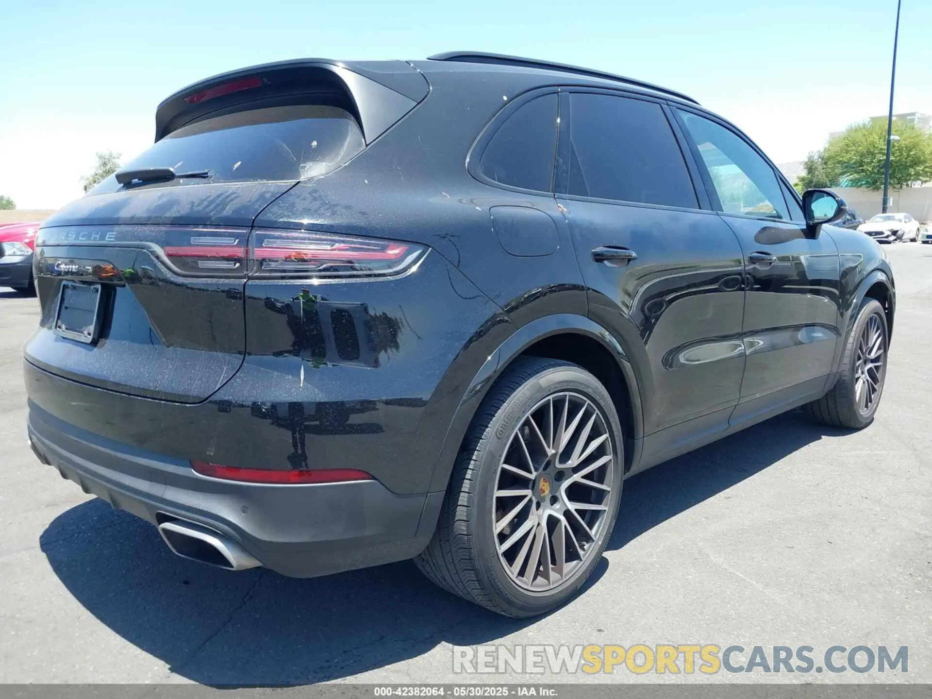 4 Photograph of a damaged car WP1AA2AY1MDA08476 PORSCHE CAYENNE 2021