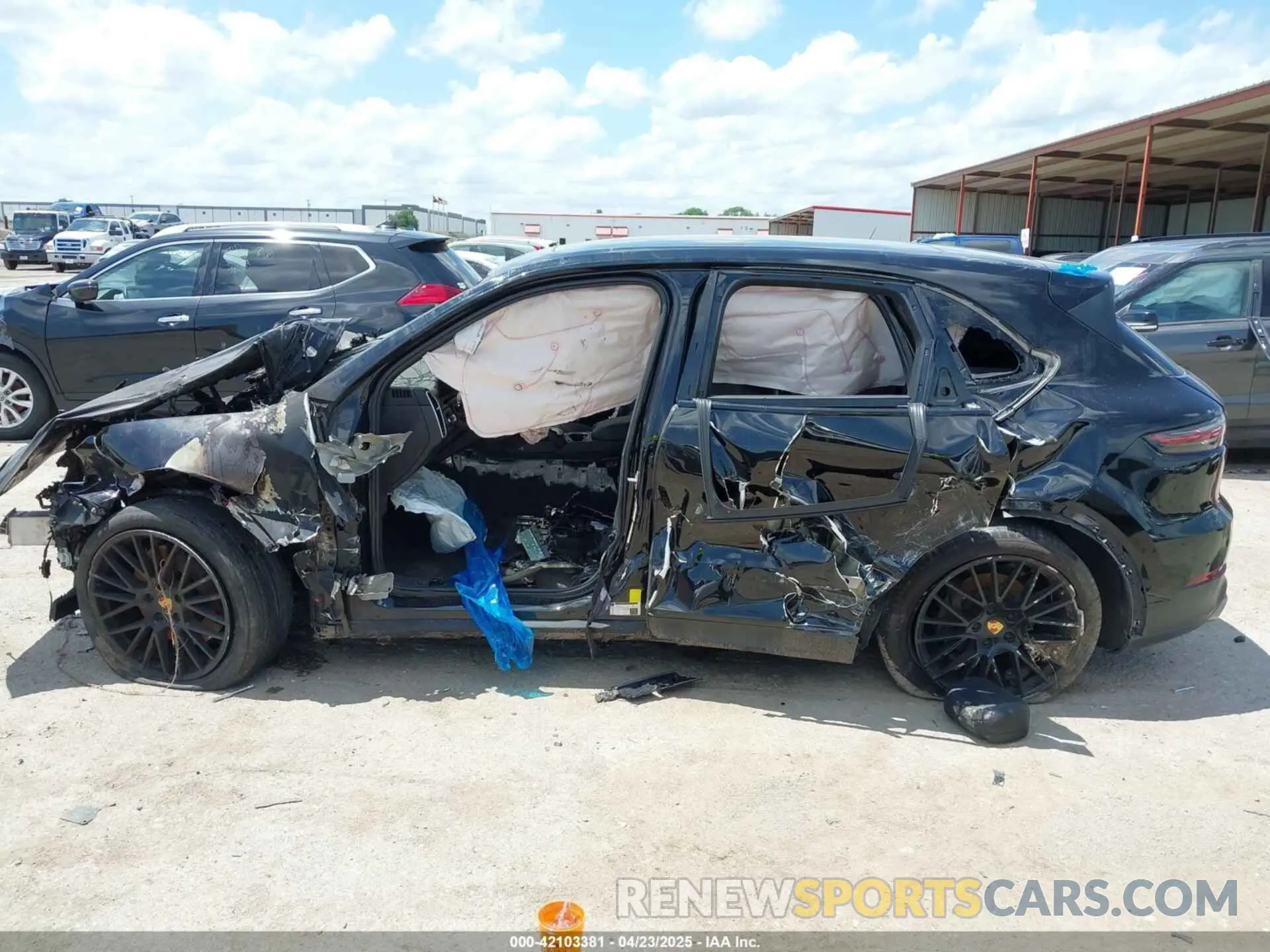 13 Photograph of a damaged car WP1AA2AY2MDA01195 PORSCHE CAYENNE 2021