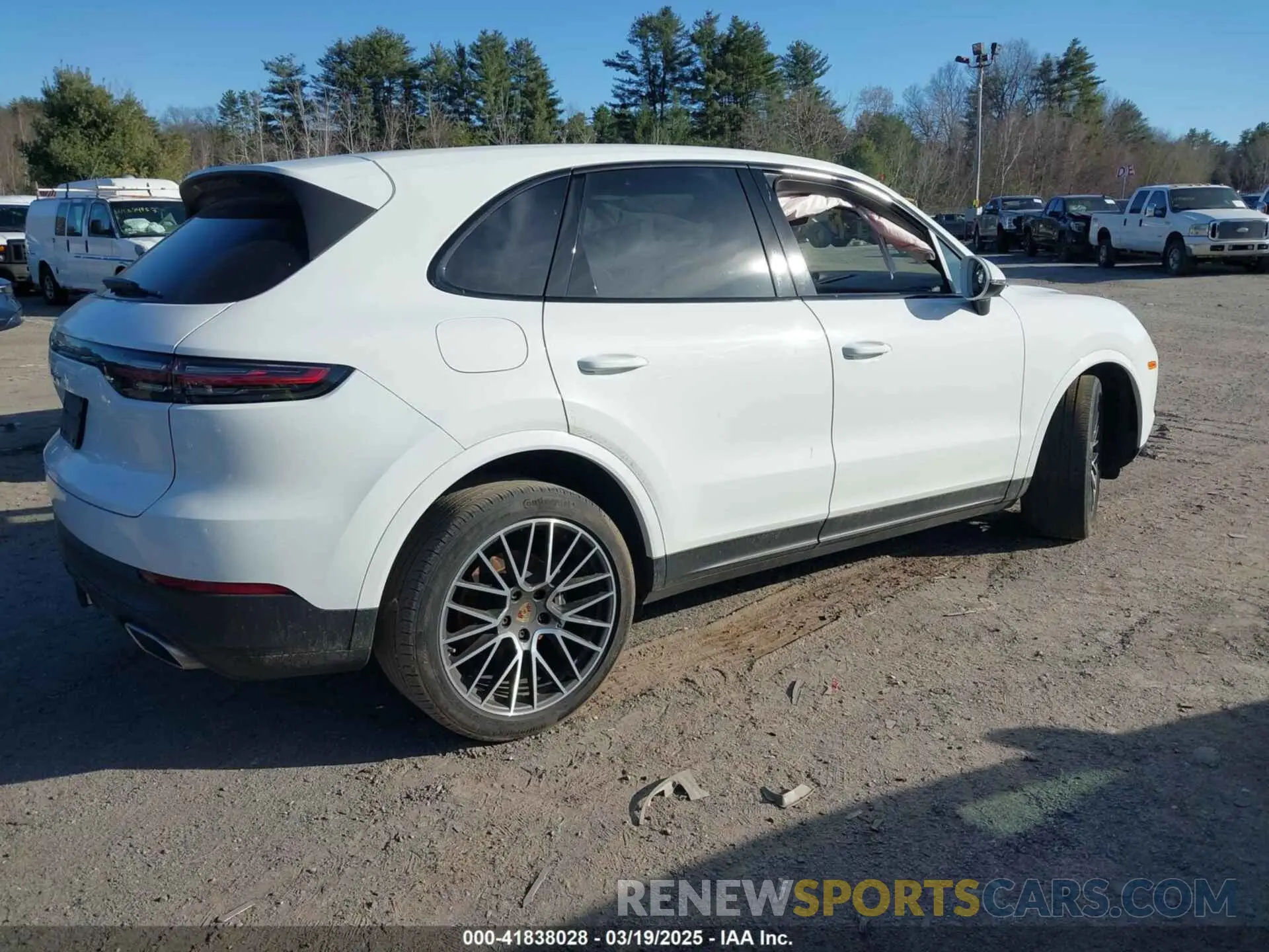 4 Photograph of a damaged car WP1AA2AY7MDA01807 PORSCHE CAYENNE 2021