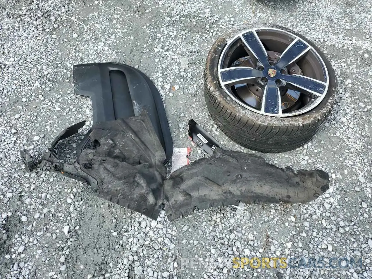 15 Photograph of a damaged car WP1AA2AY9MDA07852 PORSCHE CAYENNE 2021